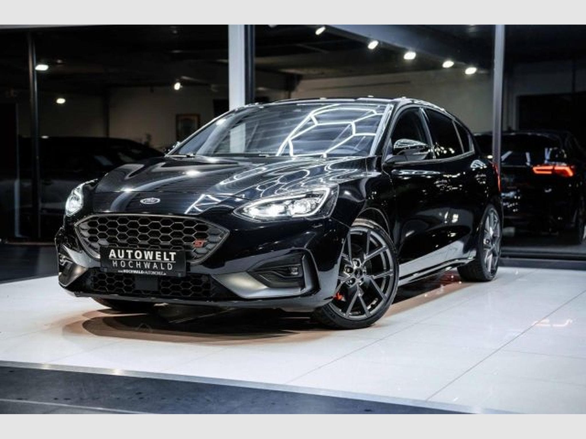 Ford Focus Focus ST 2.3 NAVI LED Recaro RFK SHZG Towkl Spur (2021) - Photo 3