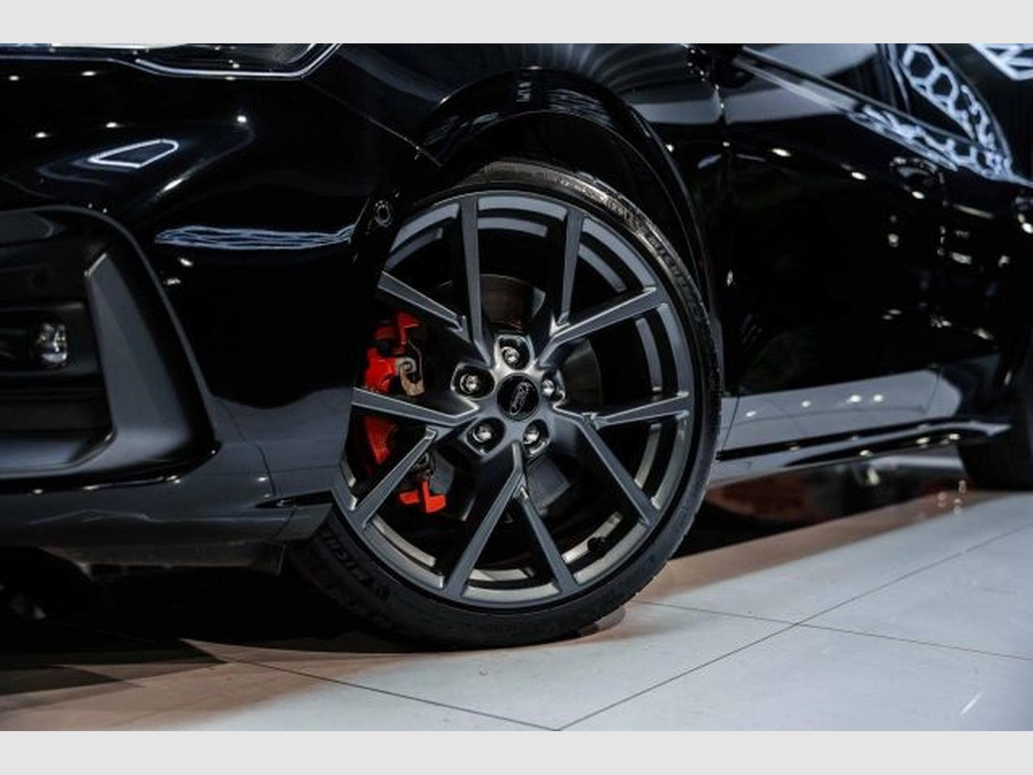 Ford Focus Focus ST 2.3 NAVI LED Recaro RFK SHZG Towkl Spur (2021) - Photo 4