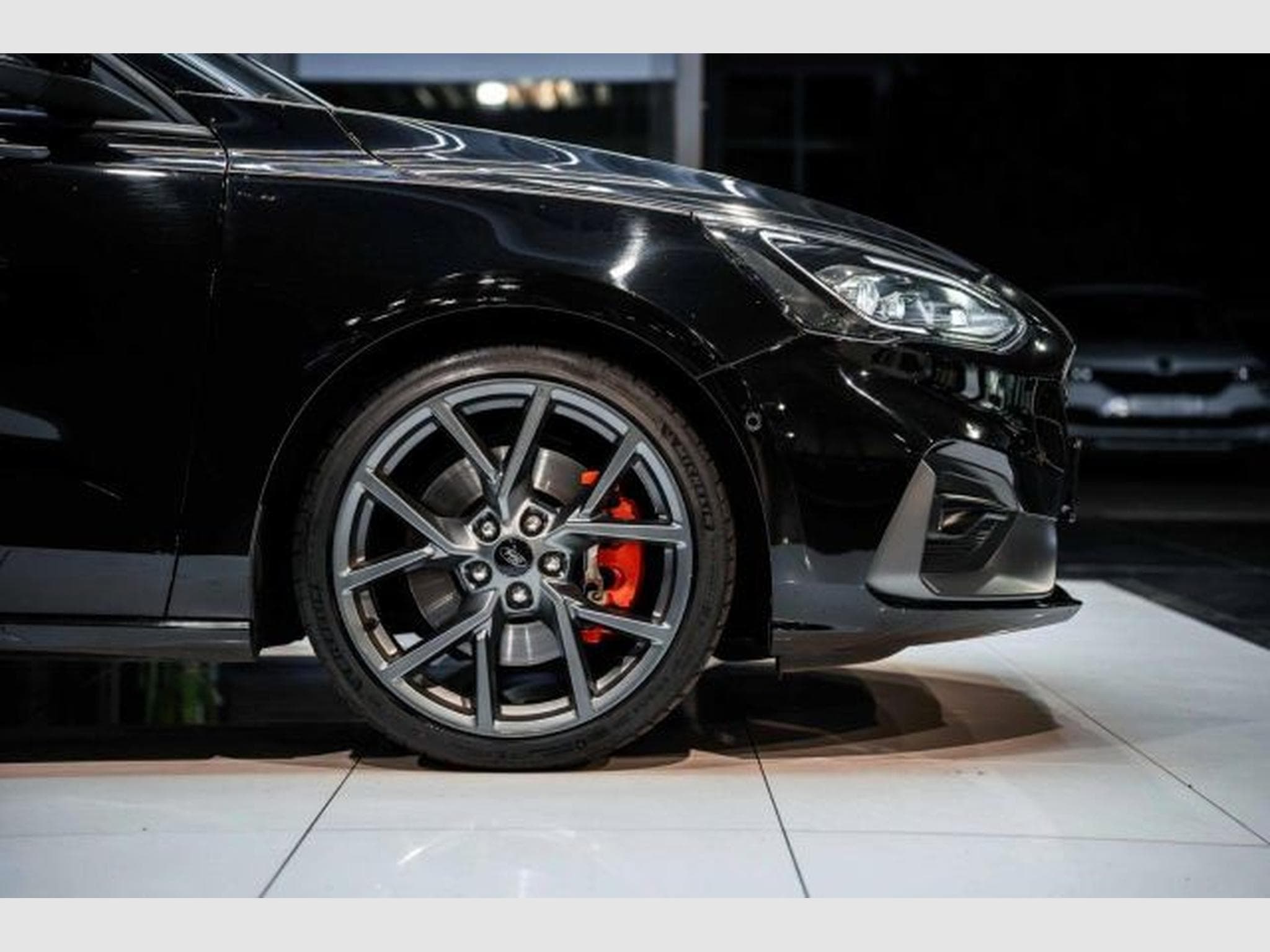 Ford Focus Focus ST 2.3 NAVI LED Recaro RFK SHZG Towkl Spur (2021) - Photo 11