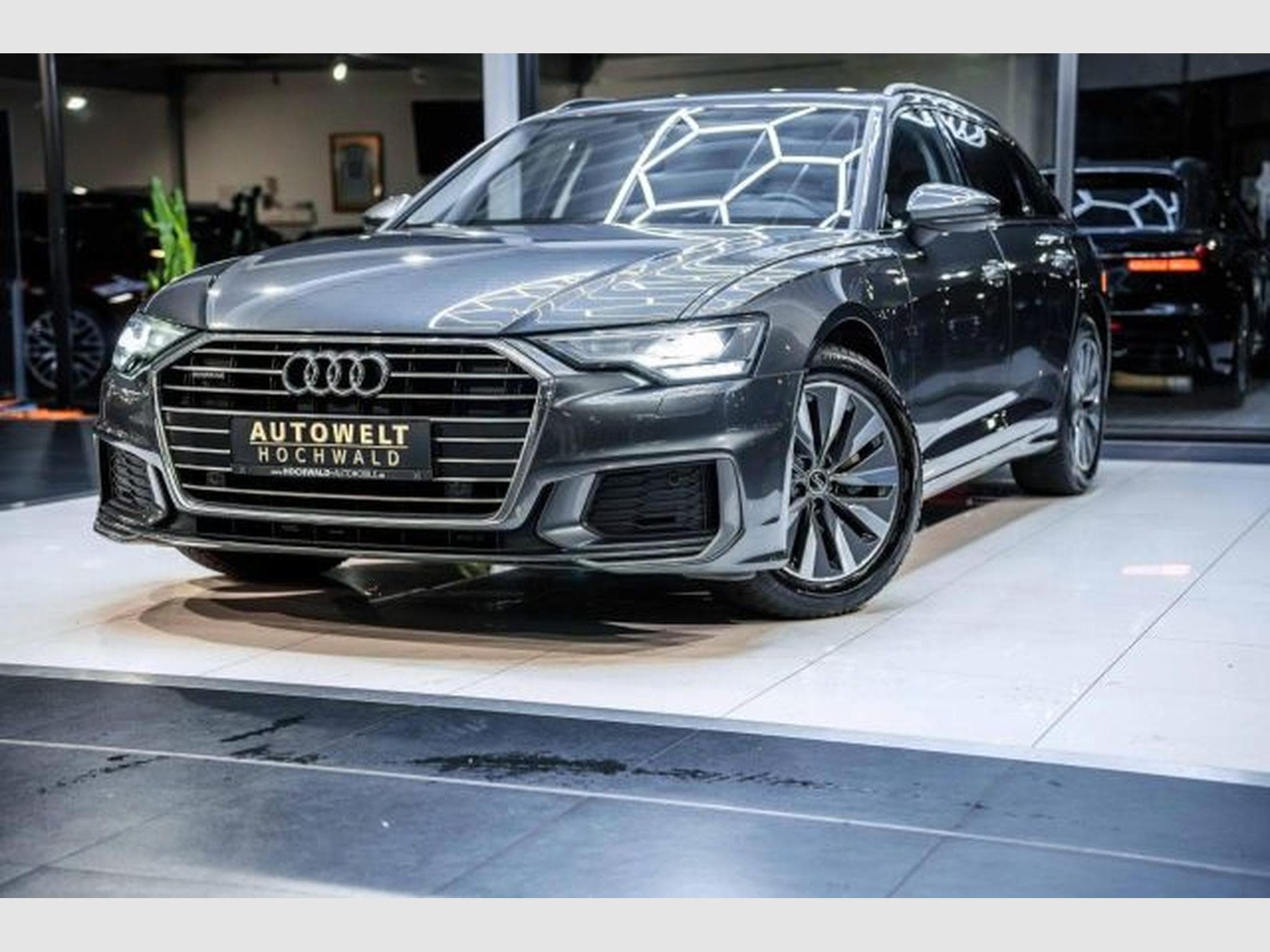 Audi A6 A6 Avant 40 TDI quattro S-Tronic S-Line AHK HuD (2023) - Photo 2