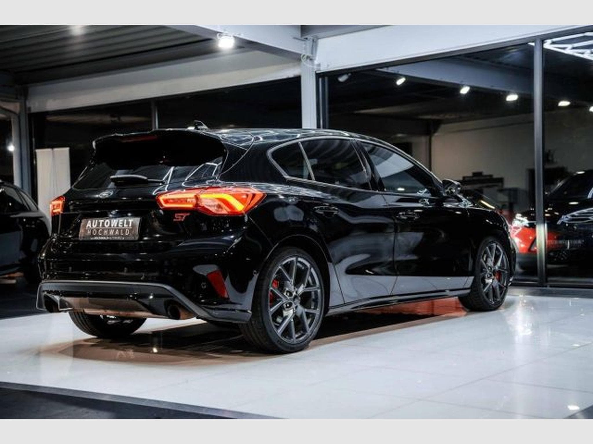 Ford Focus Focus ST 2.3 NAVI LED Recaro RFK SHZG Towkl Spur (2021) - Photo 15