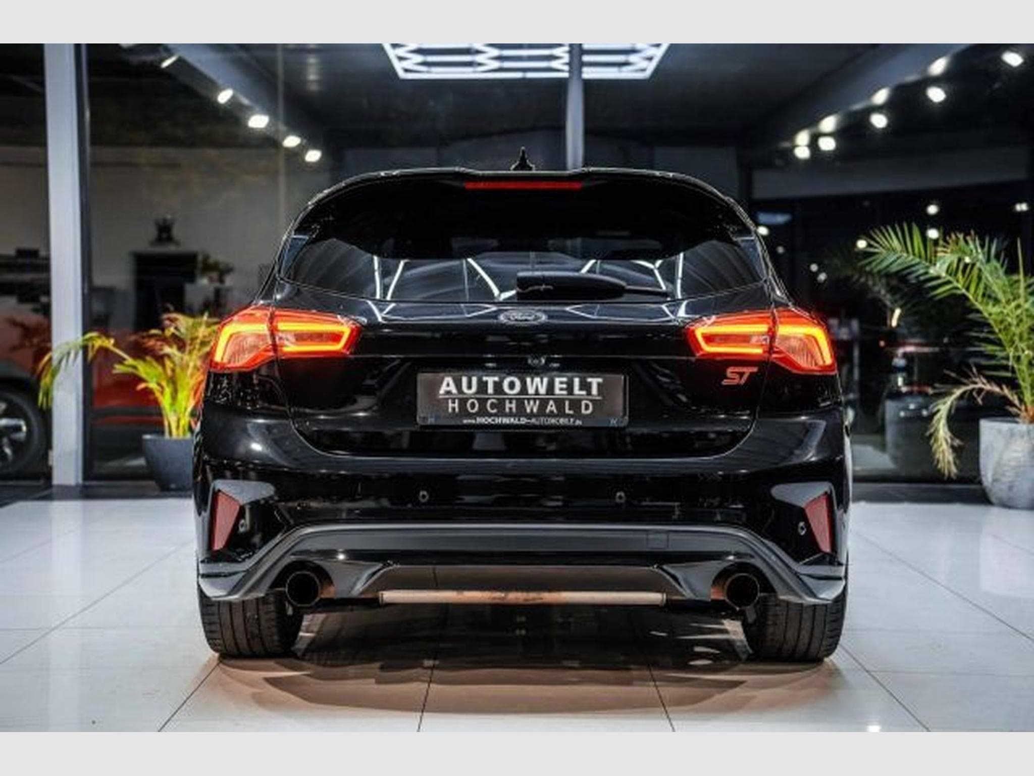 Ford Focus Focus ST 2.3 NAVI LED Recaro RFK SHZG Towkl Spur (2021) - Photo 14