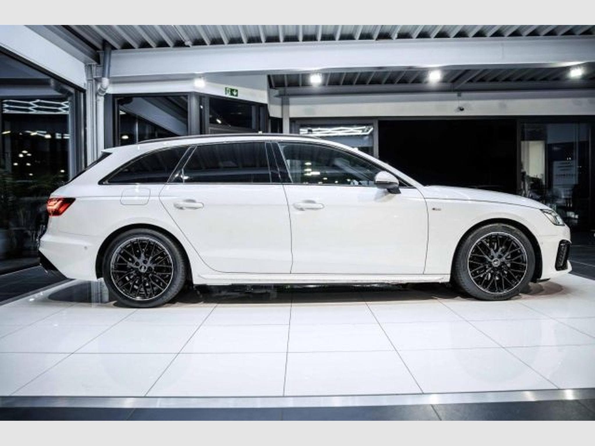 Audi A4 A4 Avant 2.0 TDI S-Tronic S-Line B&amp;O RFK LED VIR (2022) - Photo 8
