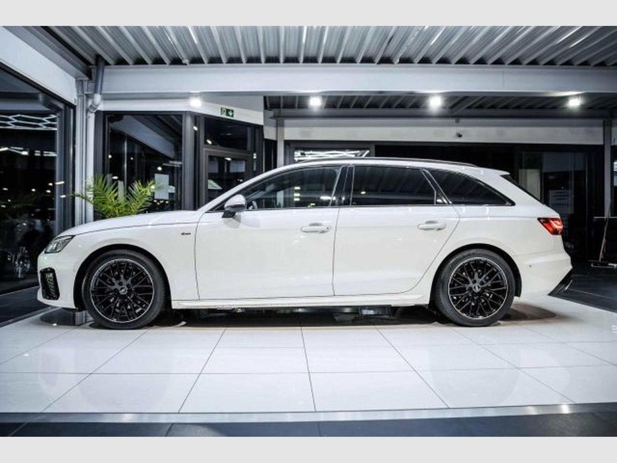 Audi A4 A4 Avant 2.0 TDI S-Tronic S-Line B&amp;O RFK LED VIR (2022) - Photo 12