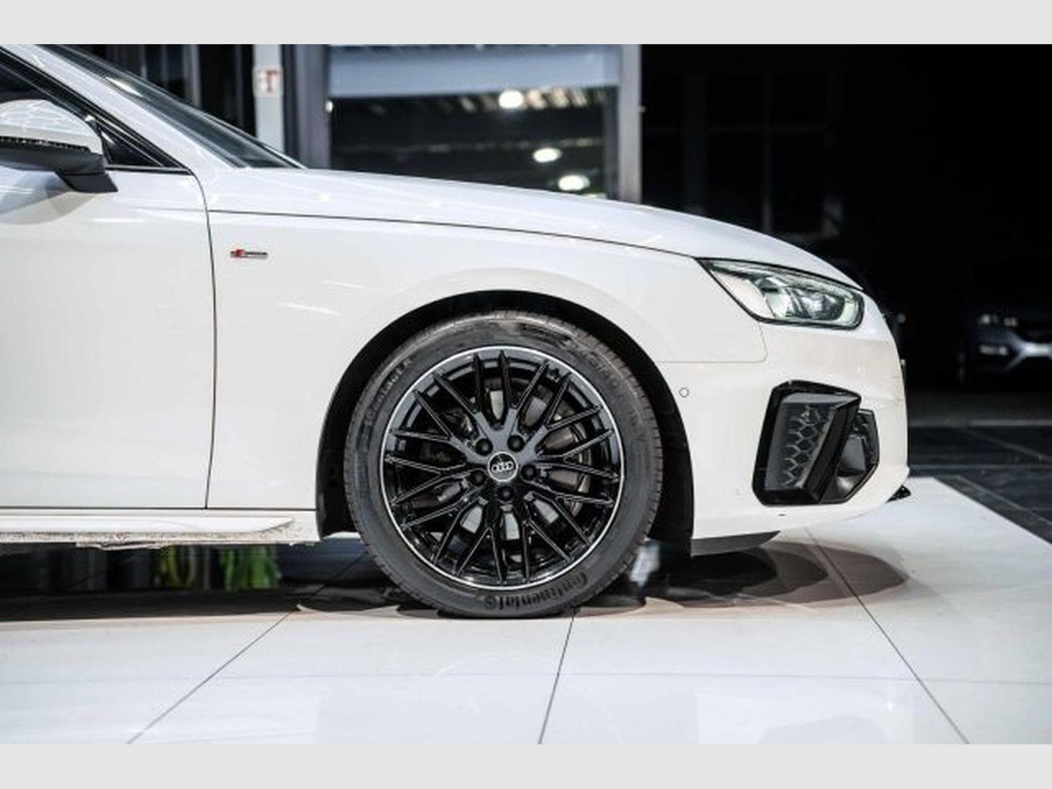 Audi A4 A4 Avant 2.0 TDI S-Tronic S-Line B&amp;O RFK LED VIR (2022) - Photo 10