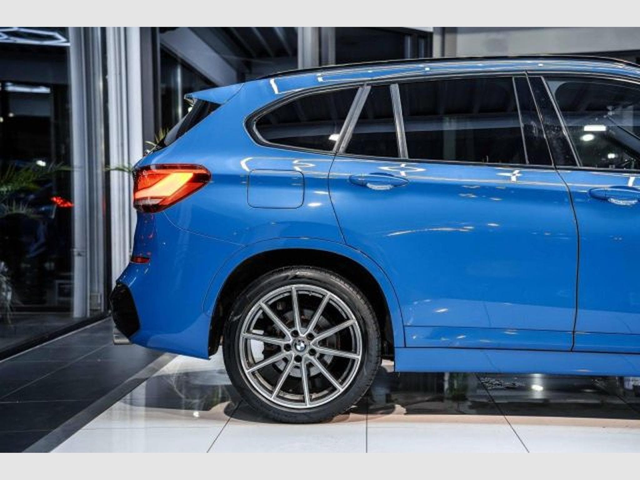 BMW X1 X1 20i sDrive M-Sport Steptronic NAVI LED KAMERA (2020) - Photo 9