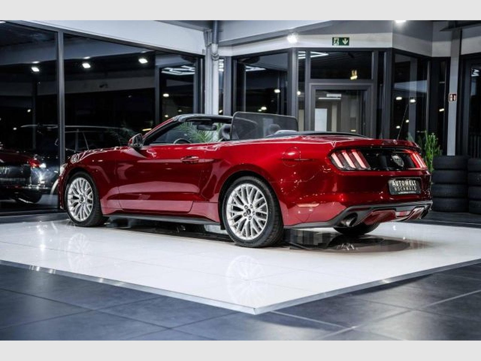 Ford Mustang Mustang Convertible 2.3 NAVI *DEU* Kamera XENON (2016) - Photo 12