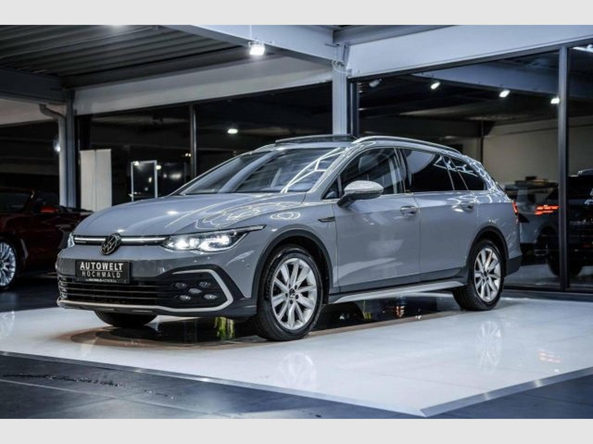 VW Golf Golf 8 Alltrack 2.0 TDI DSG 4M AHK PANO STAHZG (2022) - Foto 5