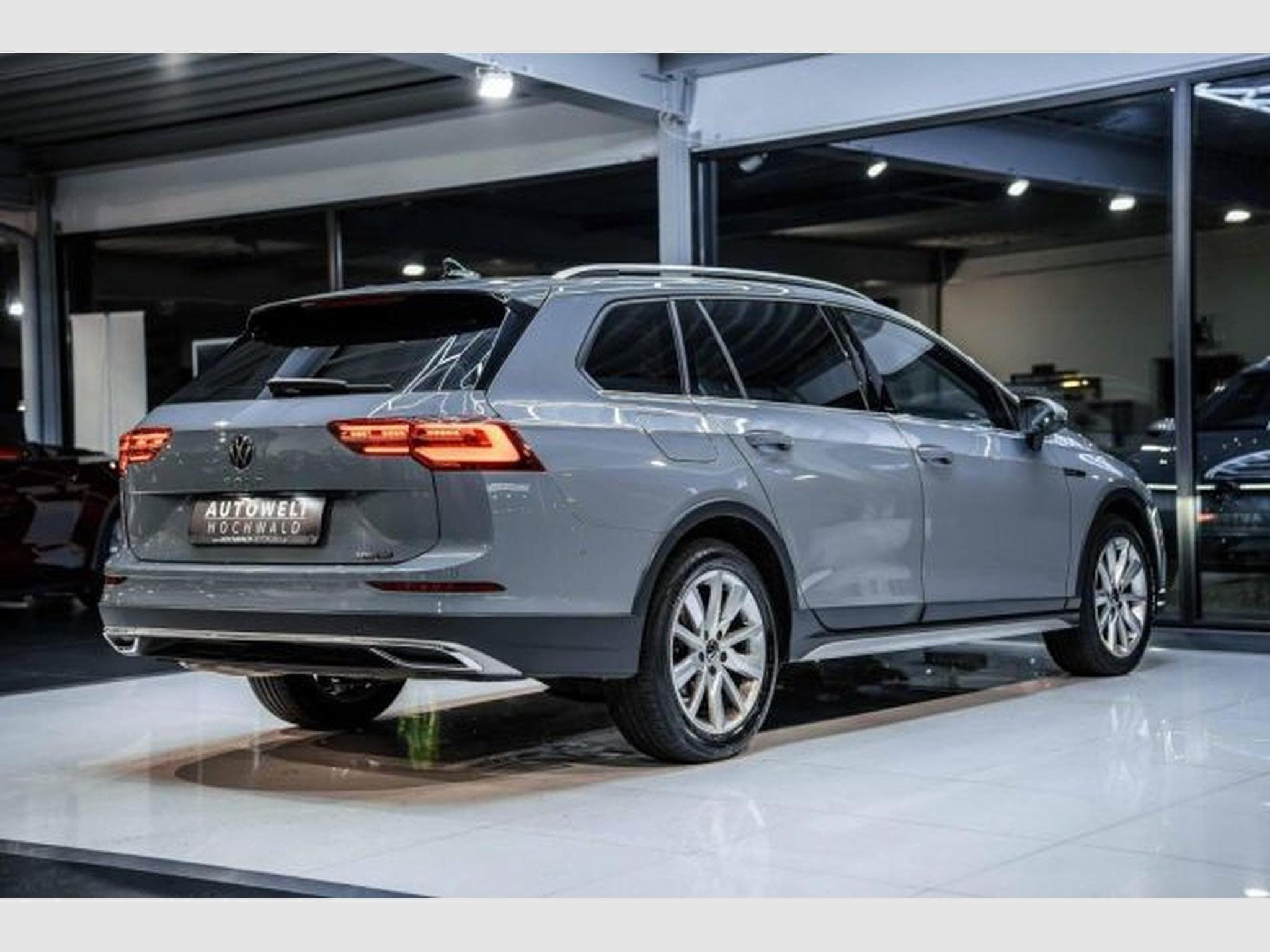 VW Golf Golf 8 Alltrack 2.0 TDI DSG 4M AHK PANO STAHZG (2022) - Foto 14