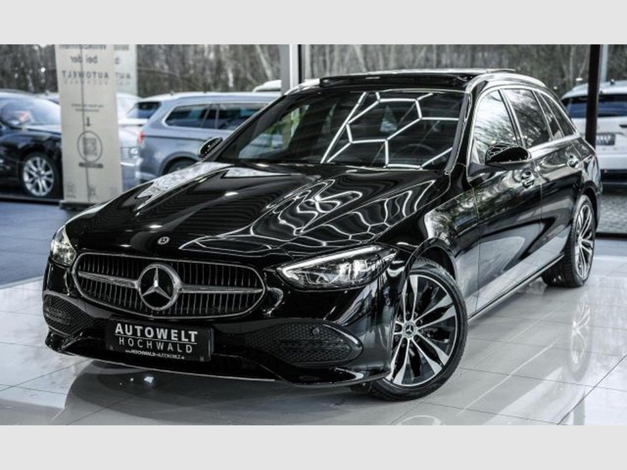 Mercedes C 220 C 220d T 9G Avantgarde NAVI LED RFK PANO Burmest (2023) - Foto 3