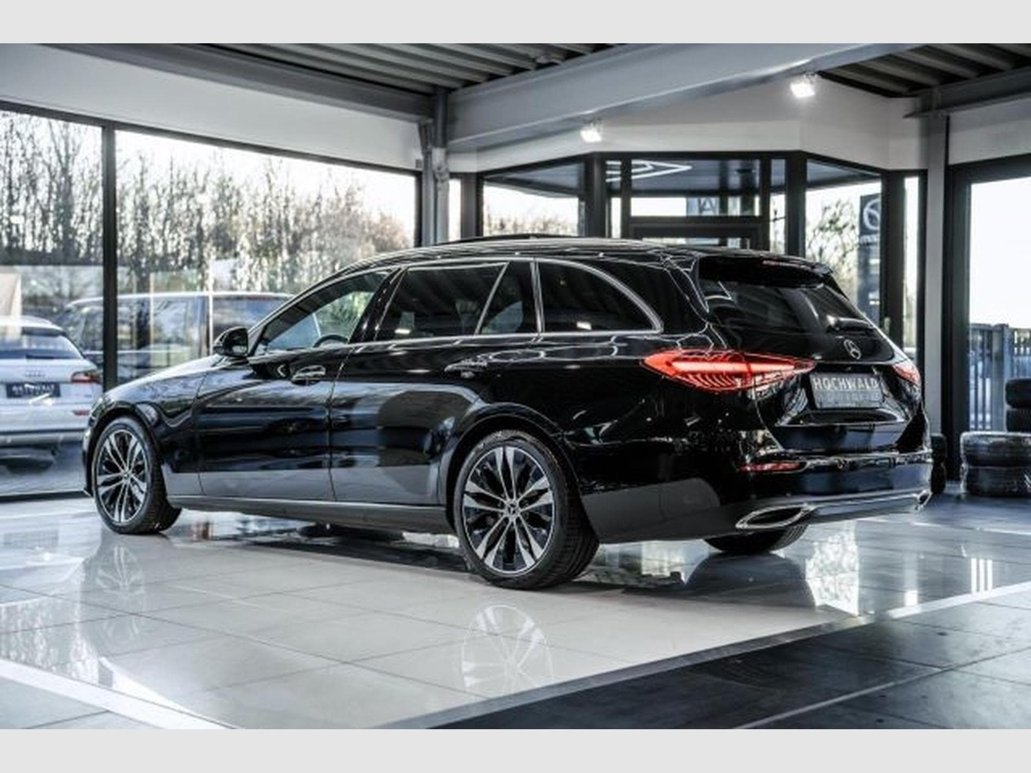Mercedes C 220 C 220d T 9G Avantgarde NAVI LED RFK PANO Burmest (2023) - Foto 12