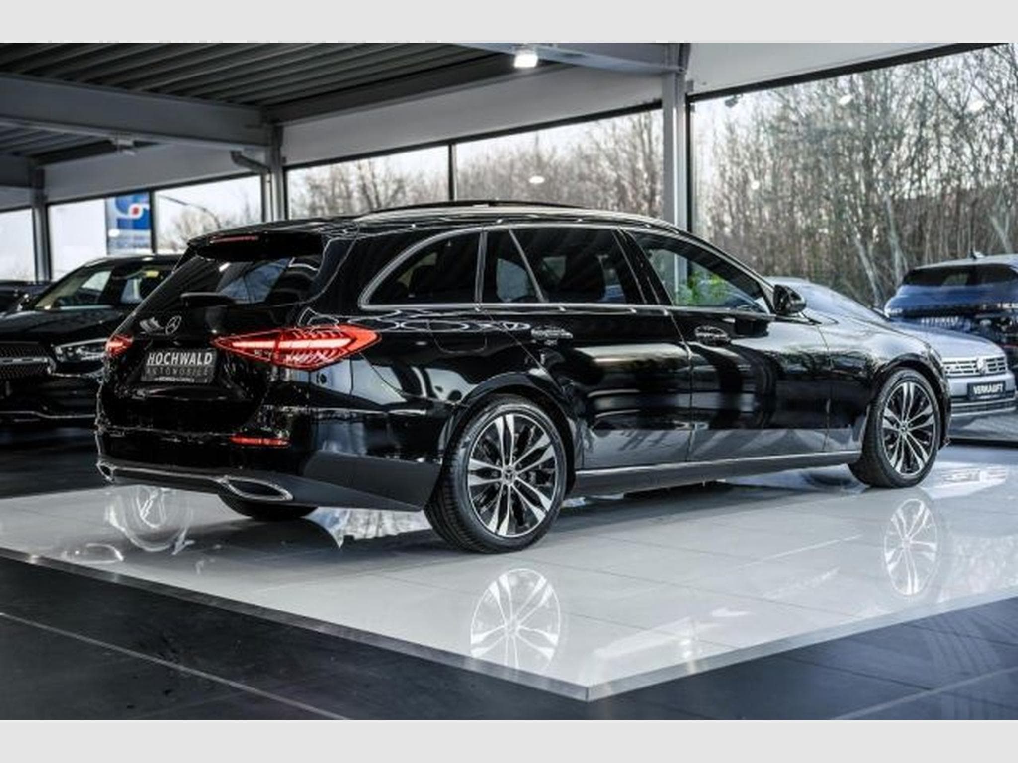 Mercedes C 220 C 220d T 9G Avantgarde NAVI LED RFK PANO Burmest (2023) - Foto 14