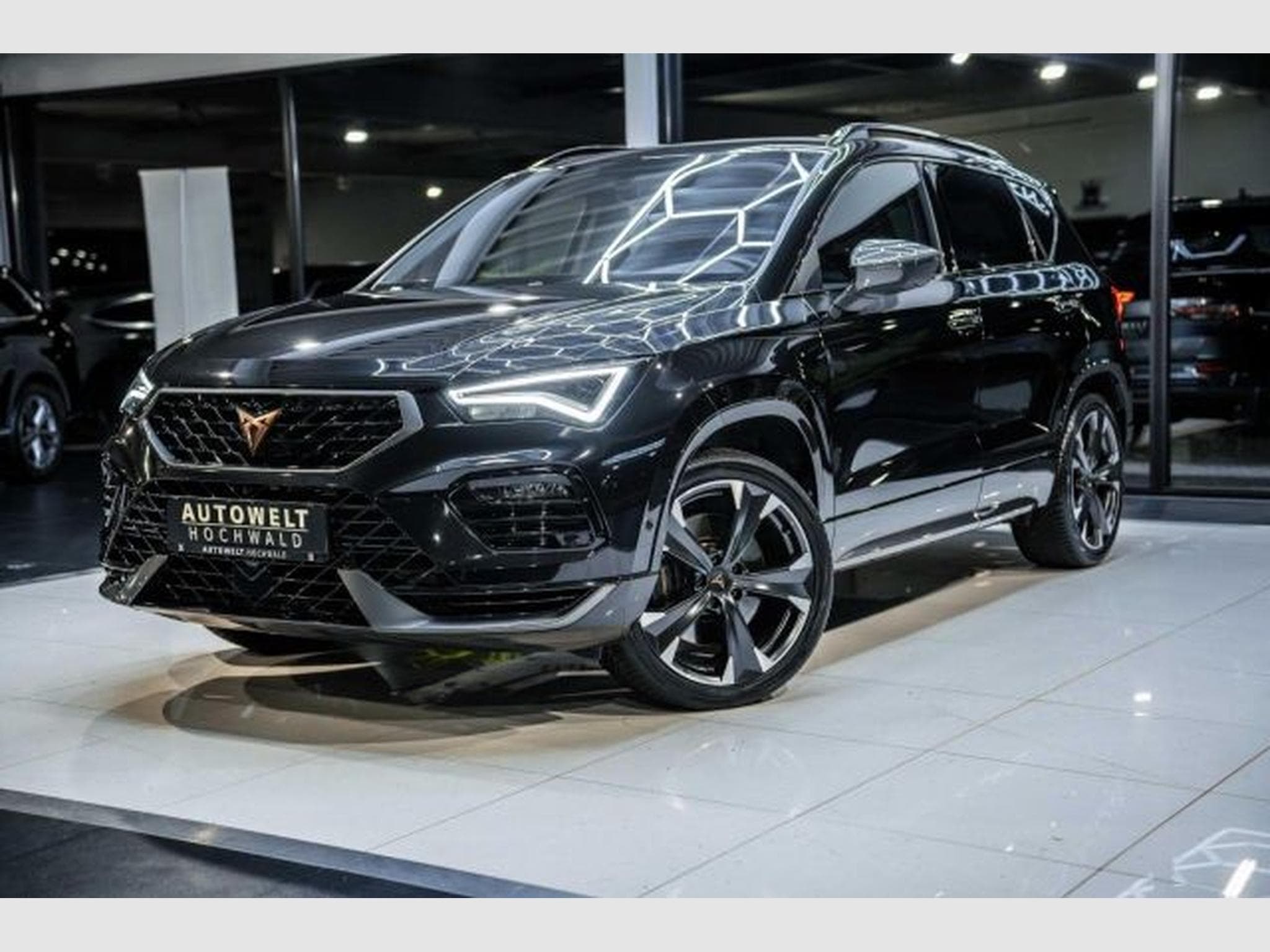 Cupra Ateca Ateca VZ 2.0 TSI DSG 4Drive NAVI 360 LED CarPlay (2024) - Foto 2