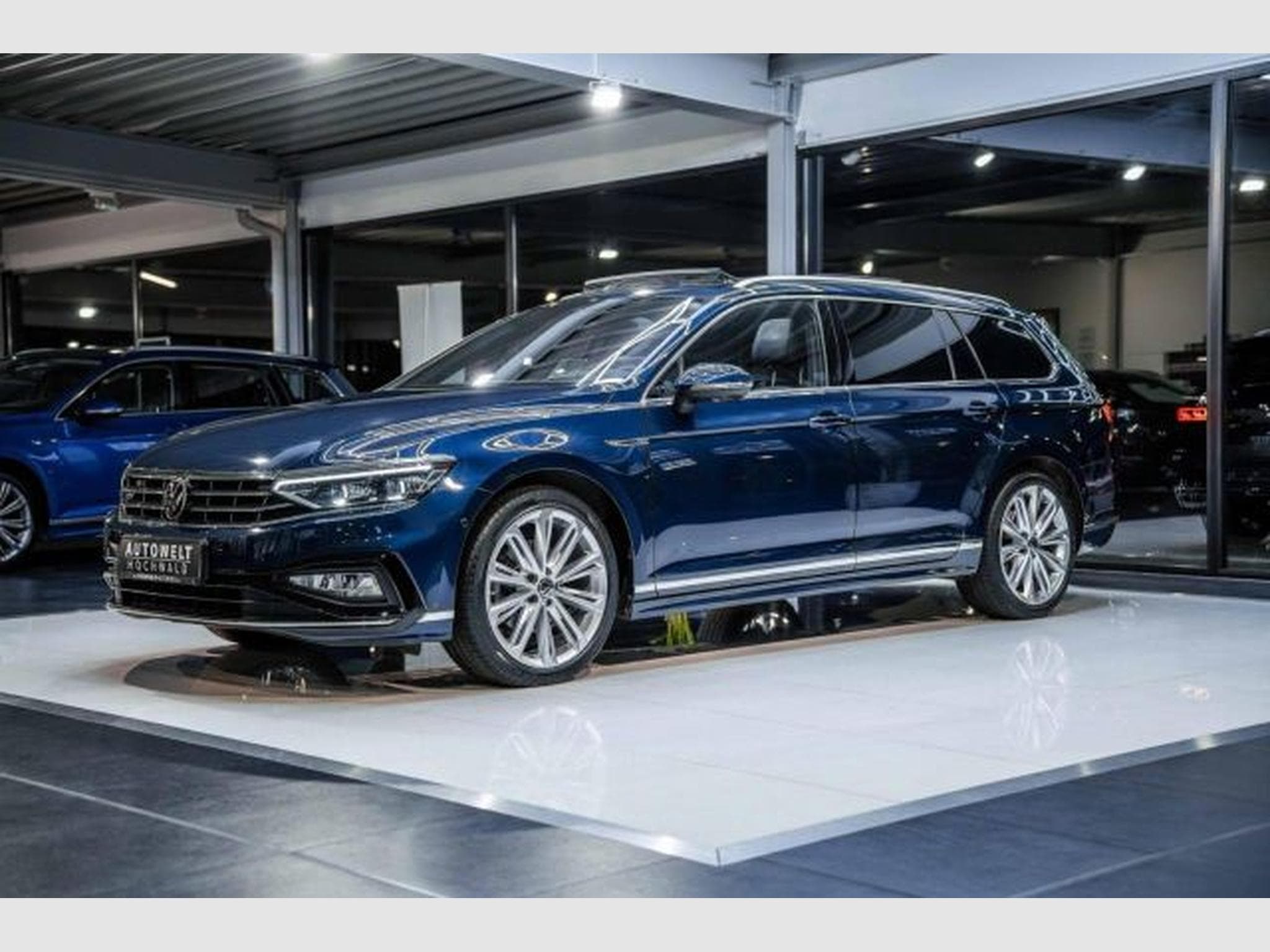 VW Passat Passat 2.0 TDI DSG 2x R-Line STAHZG H&amp;K PANO AHK (2022) - Foto 5