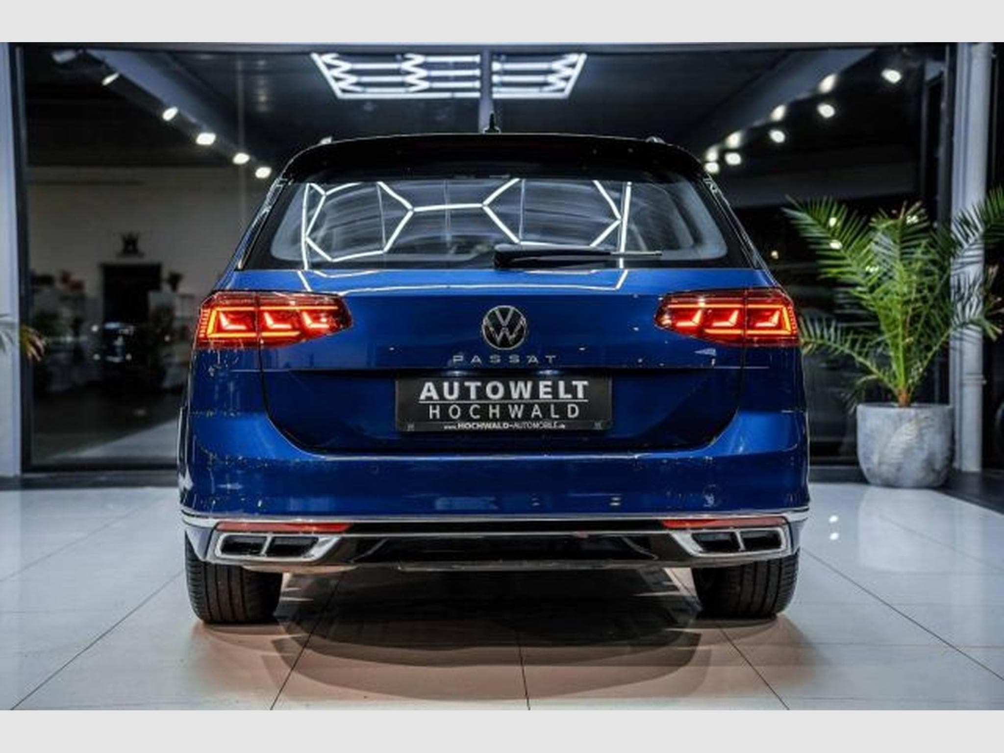 VW Passat Passat 2.0 TDI DSG Elegance 2x R-Line AHK STAHZG (2021) - Photo 11