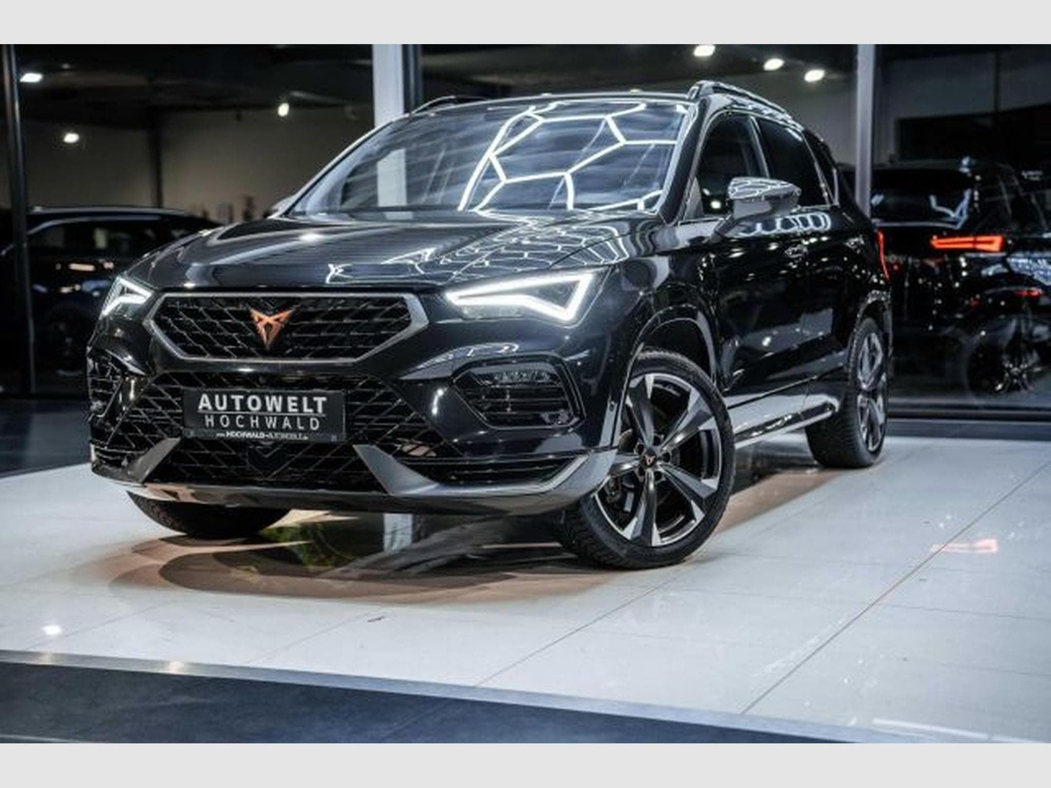 Cupra Ateca Ateca VZ 2.0 TSI DSG 4Drive Beats NAVI LED 360 (2024) - Foto 2