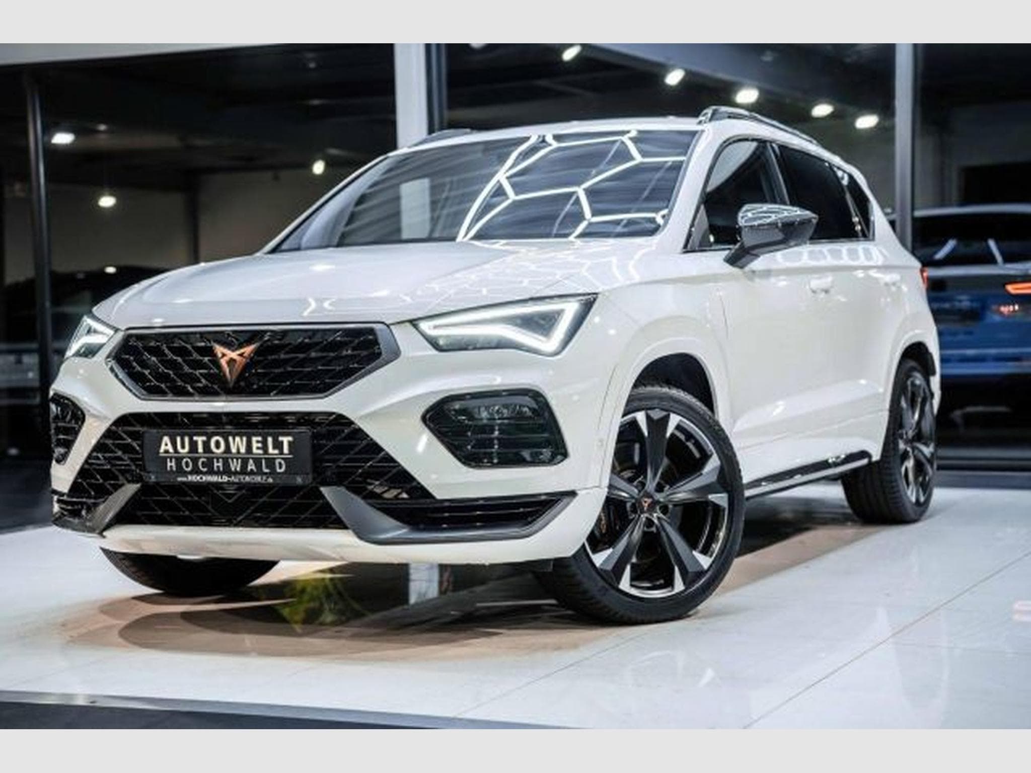 Cupra Ateca Ateca VZ 2.0 TSI DSG 4Drive 360 NAVI LED RFK SHZ (2023) - Photo 3