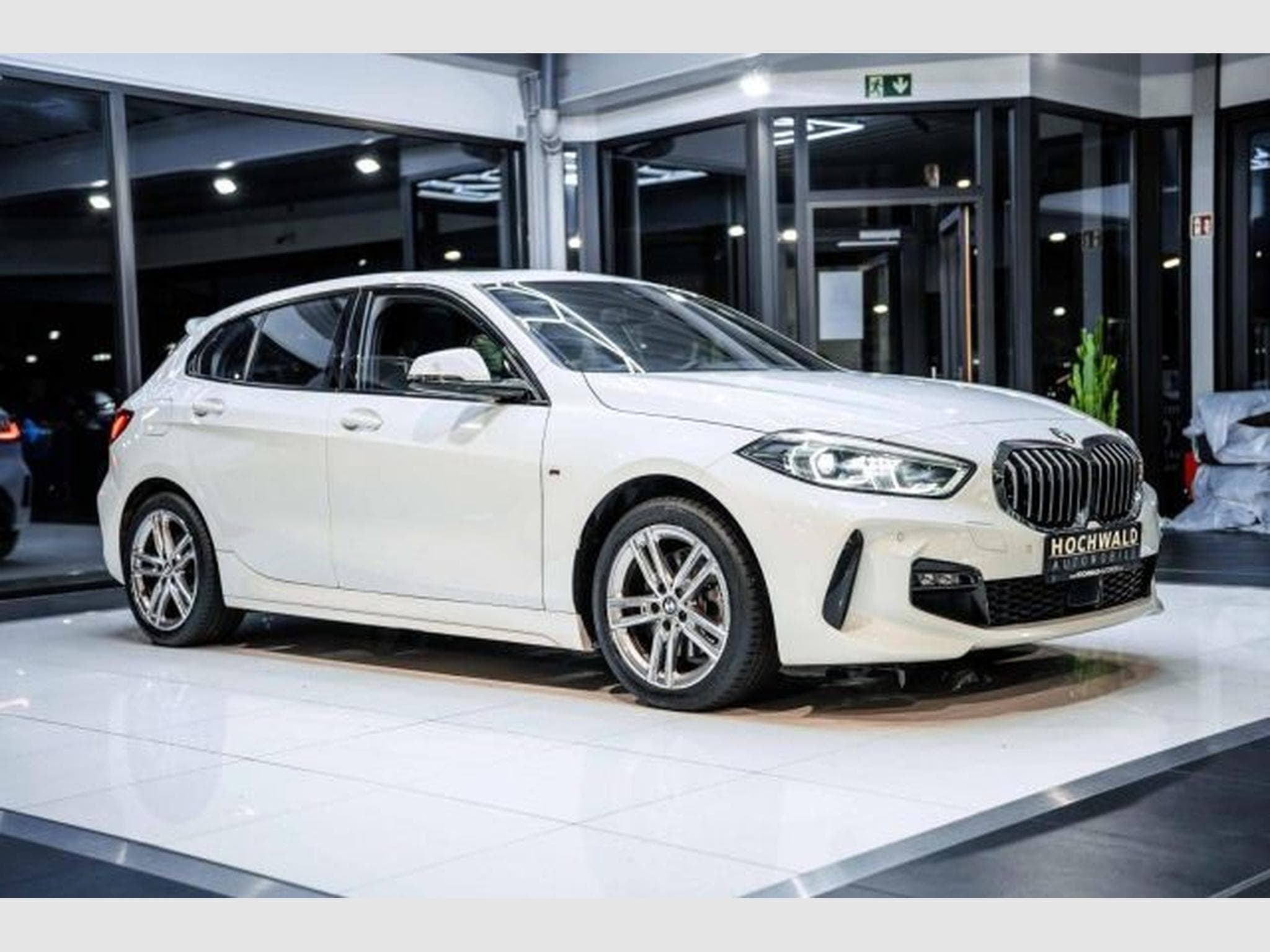 BMW 118 118i M-Sport NAVI LED PANO PDC Tempo. SHZG Spur. (2019) - Foto 7
