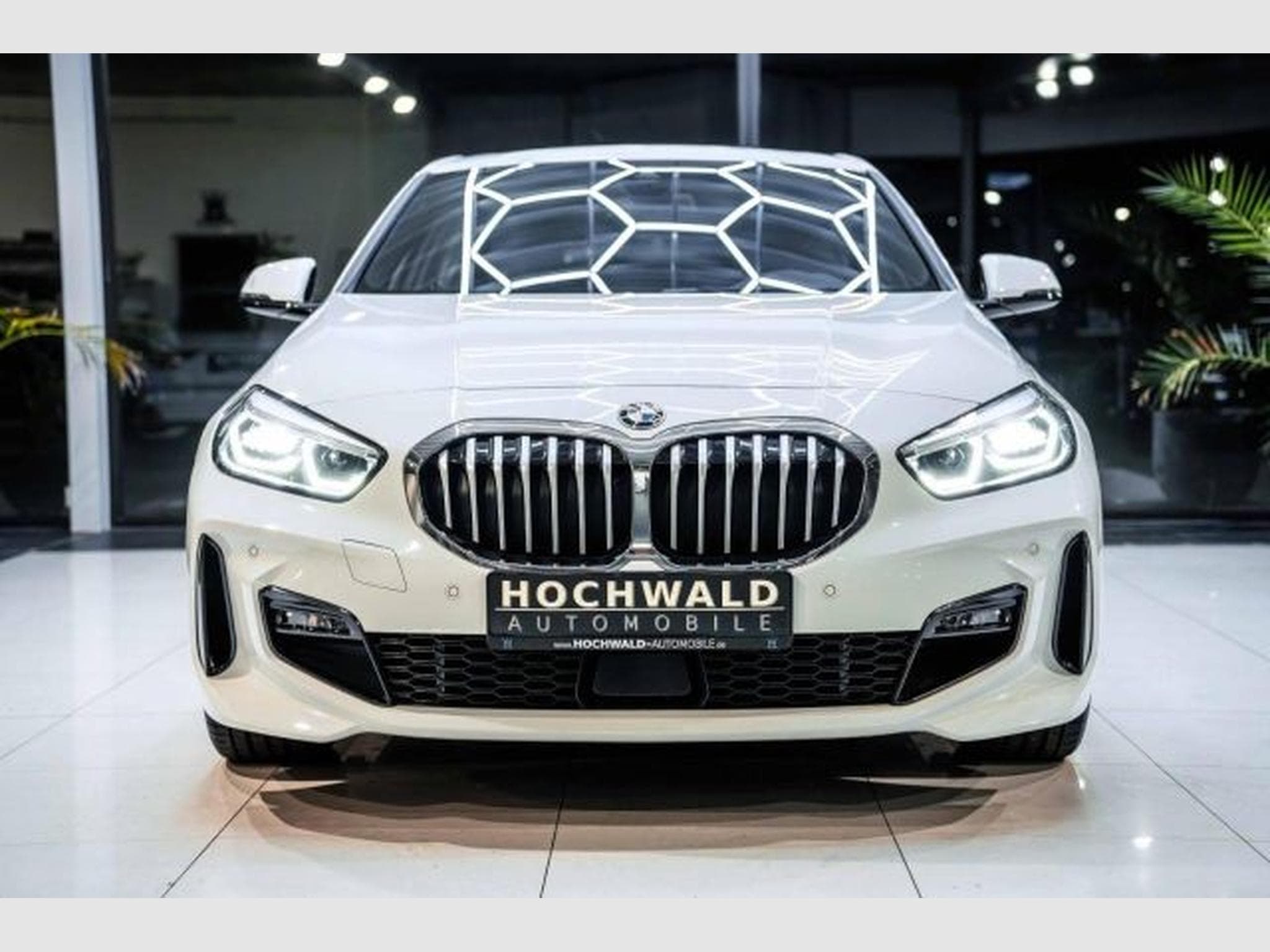BMW 118 118i M-Sport NAVI LED PANO PDC Tempo. SHZG Spur. (2019) - Foto 6