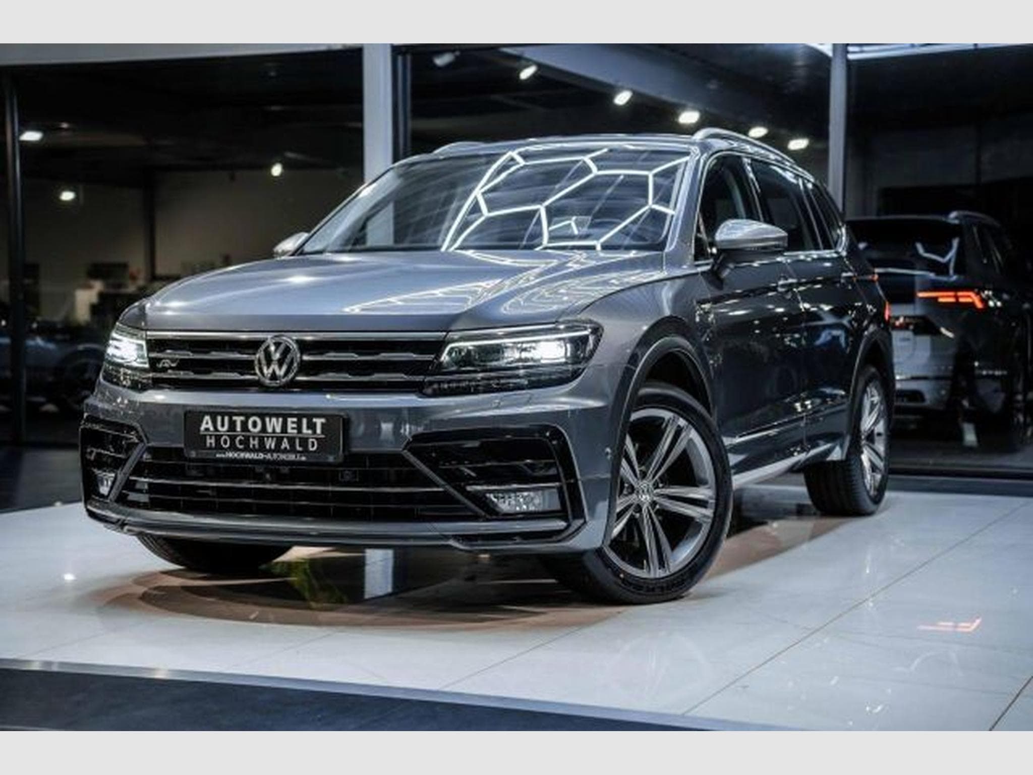 VW Tiguan Tiguan Allspace 2.0 TDI DSG Highl. R-Line 4M AHK (2021) - Photo 3