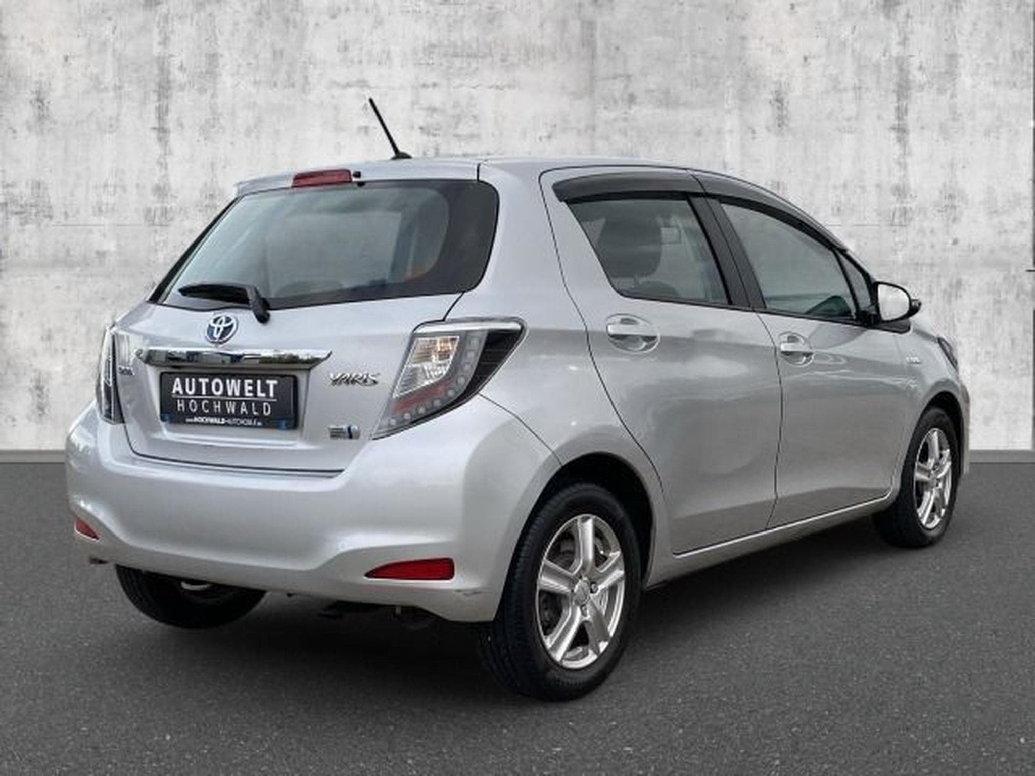 Toyota Yaris Yaris 1.5 Hybrid Automatik Life LED KAMERA (2013) - Photo 5