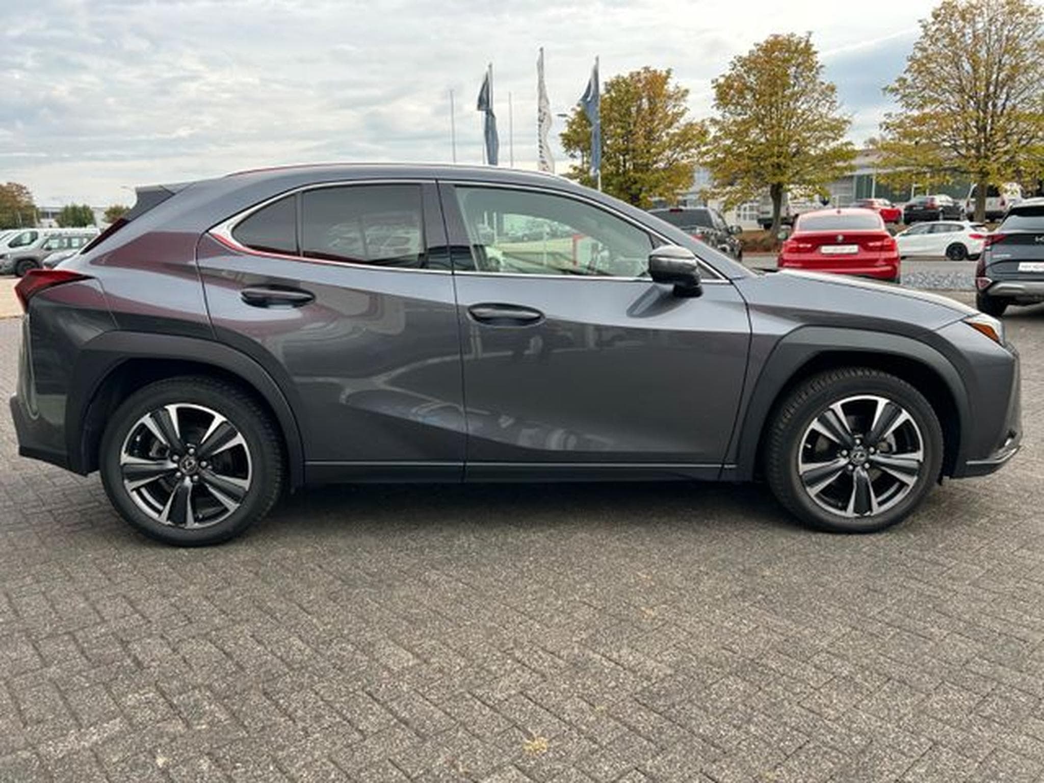 Lexus UX UX 250h Style Edition Navi Kamera (2023) - Photo 9