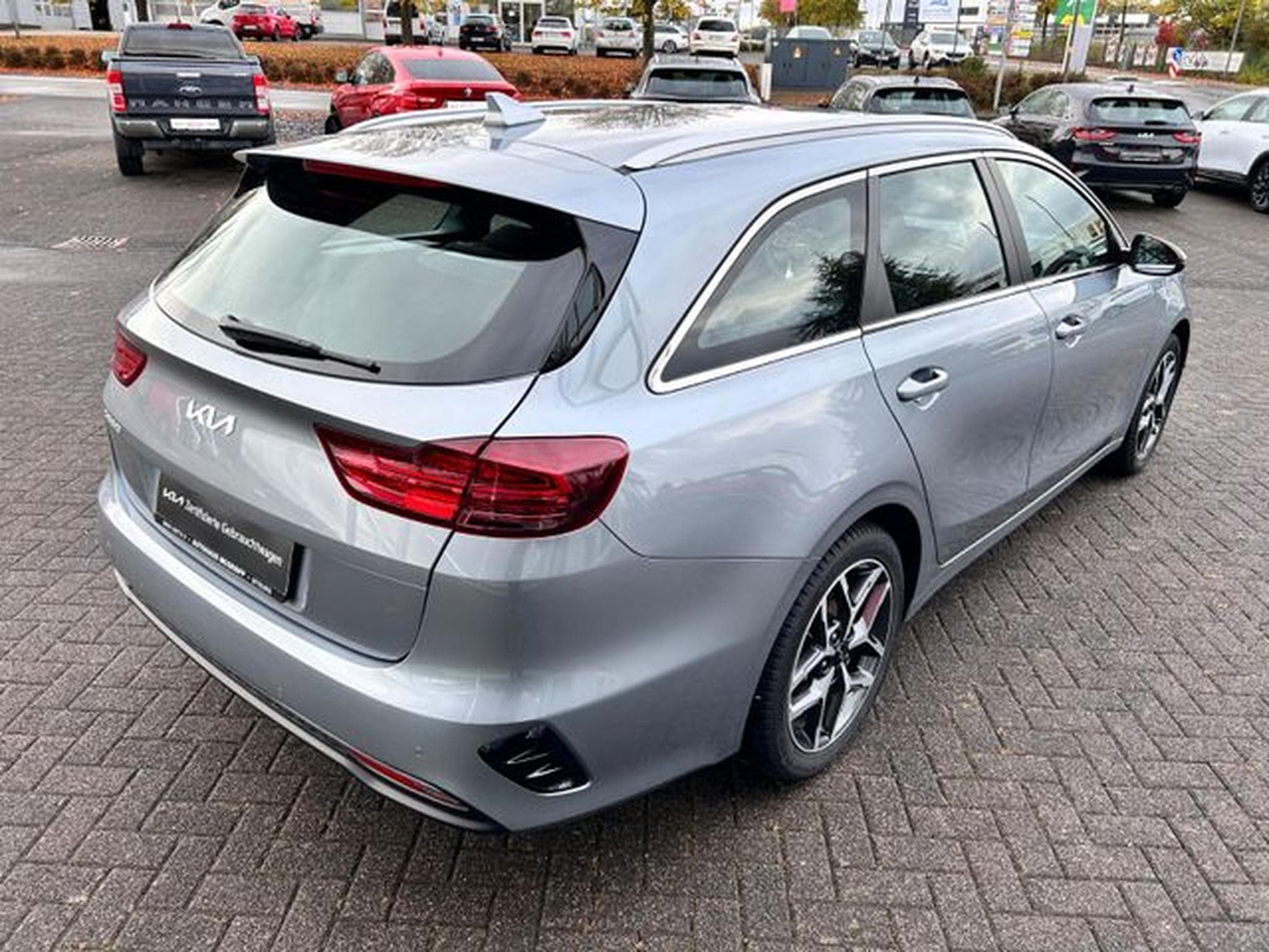 Kia Ceed Ceed SW 1,5T-GDI DCT Spirit Navi Kamera Sound (2025) - Photo 8