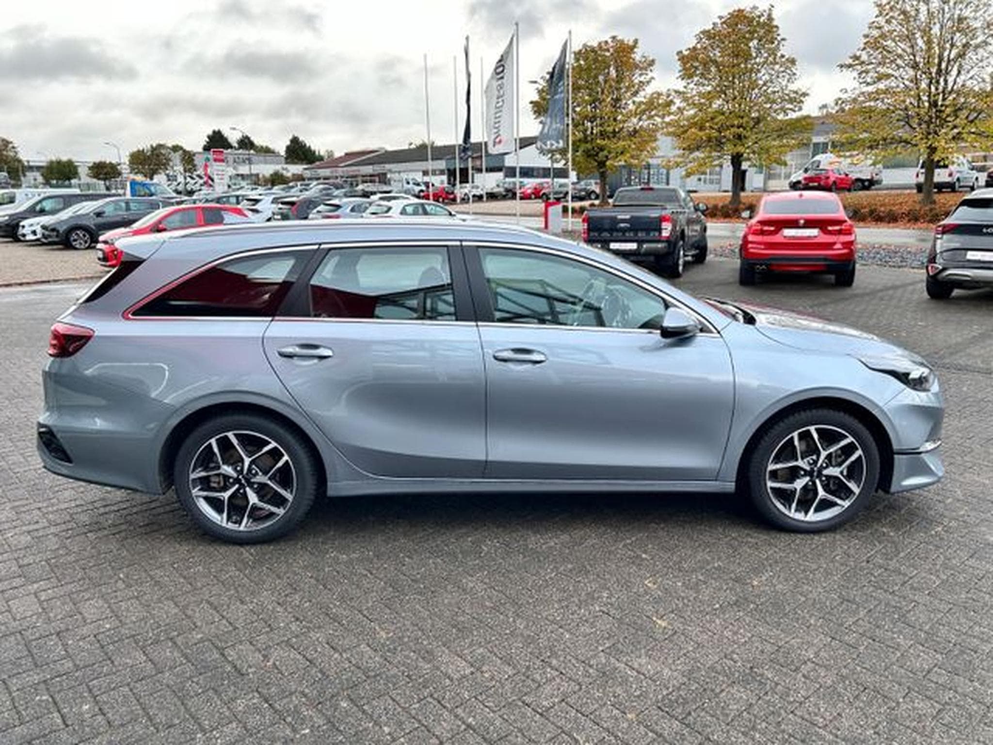 Kia Ceed Ceed SW 1,5T-GDI DCT Spirit Navi Kamera Sound (2025) - Photo 9