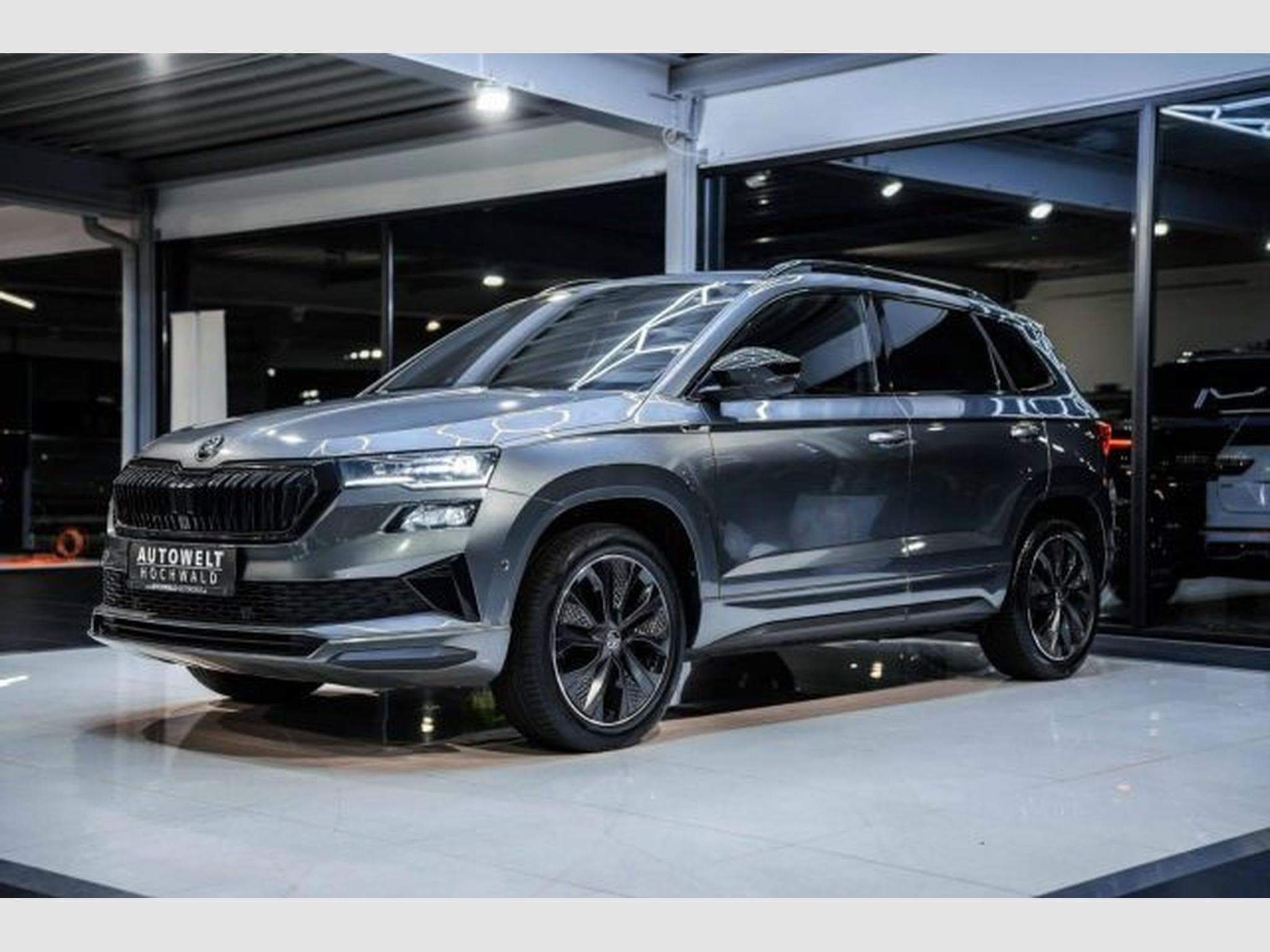 Skoda Karoq Karoq 2.0 TDI DSG Sportline NAVI 4x4 AHK STAHZG (2023) - Photo 5