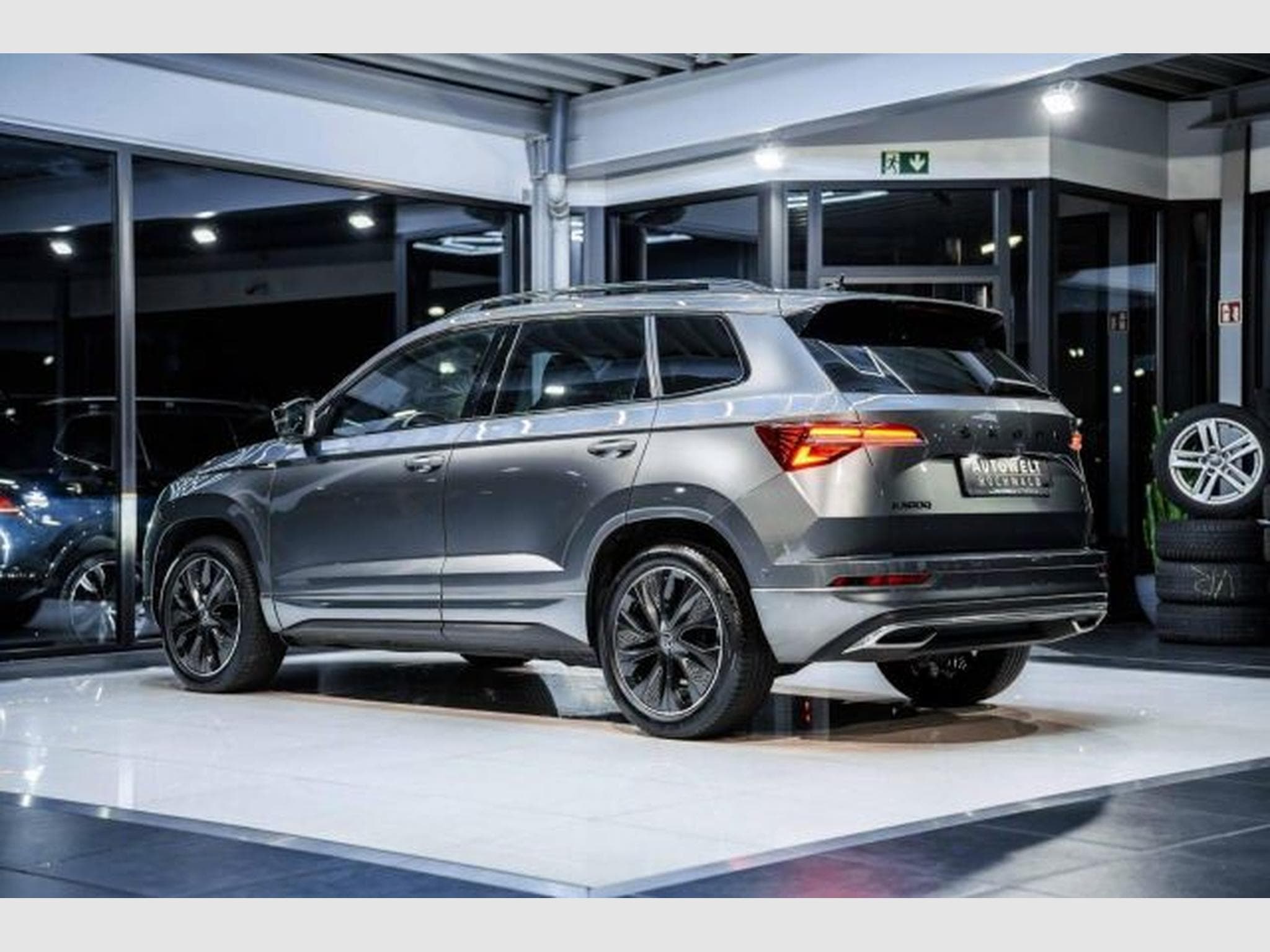 Skoda Karoq Karoq 2.0 TDI DSG Sportline NAVI 4x4 AHK STAHZG (2023) - Photo 13