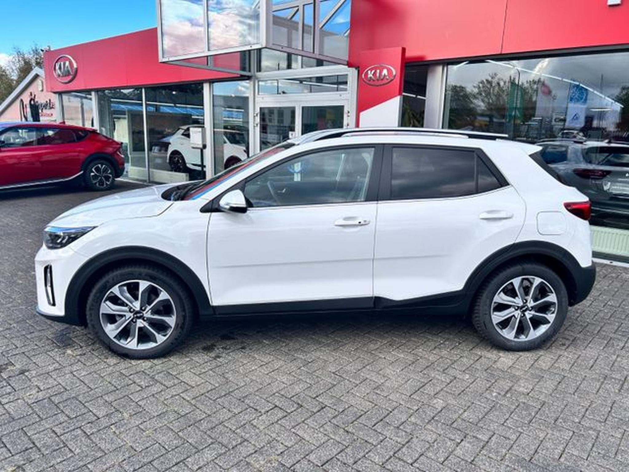 Kia Stonic Stonic 1,0T-GDI DCT Spirit TECH Navi Kamera SHZ (2025) - Photo 4