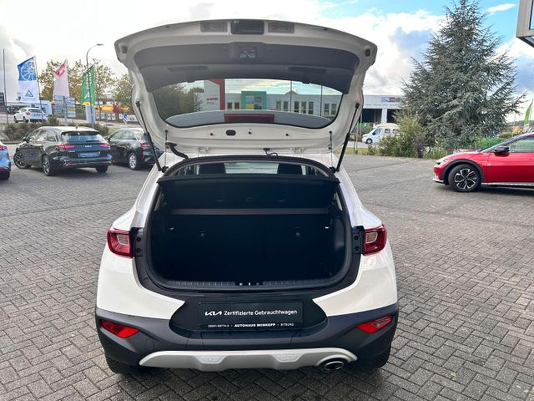 Kia Stonic Stonic 1,0T-GDI DCT Spirit TECH Navi Kamera SHZ (2025) - Photo 7