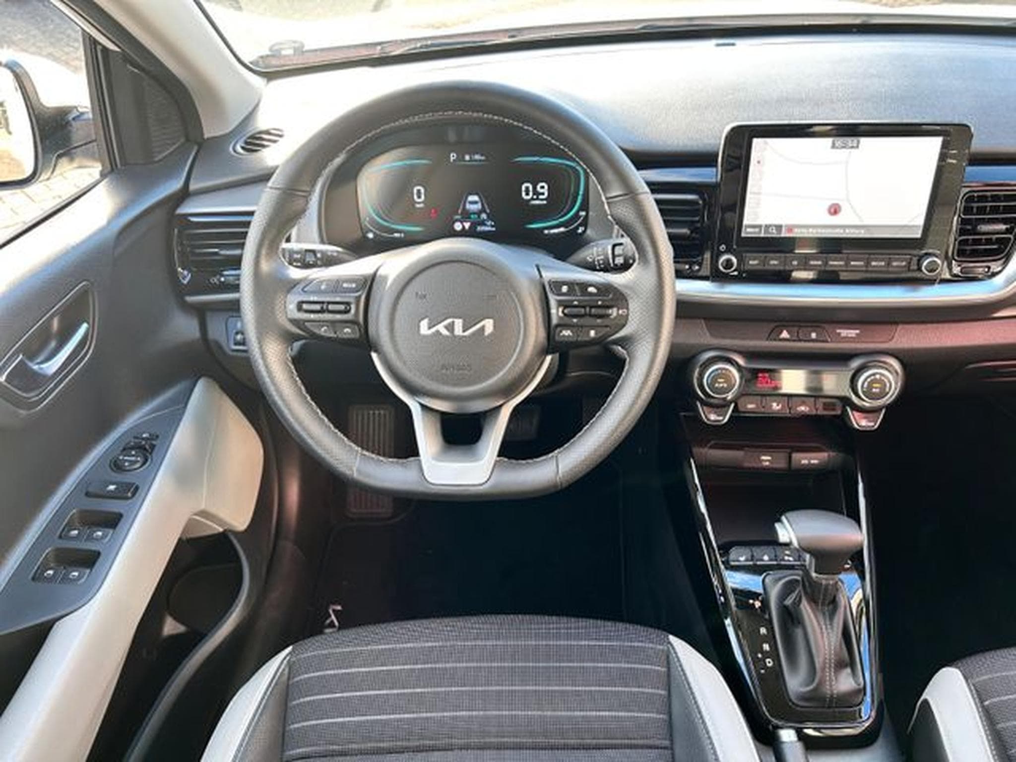 Kia Stonic Stonic 1,0T-GDI DCT Spirit TECH Navi Kamera SHZ (2025) - Photo 12