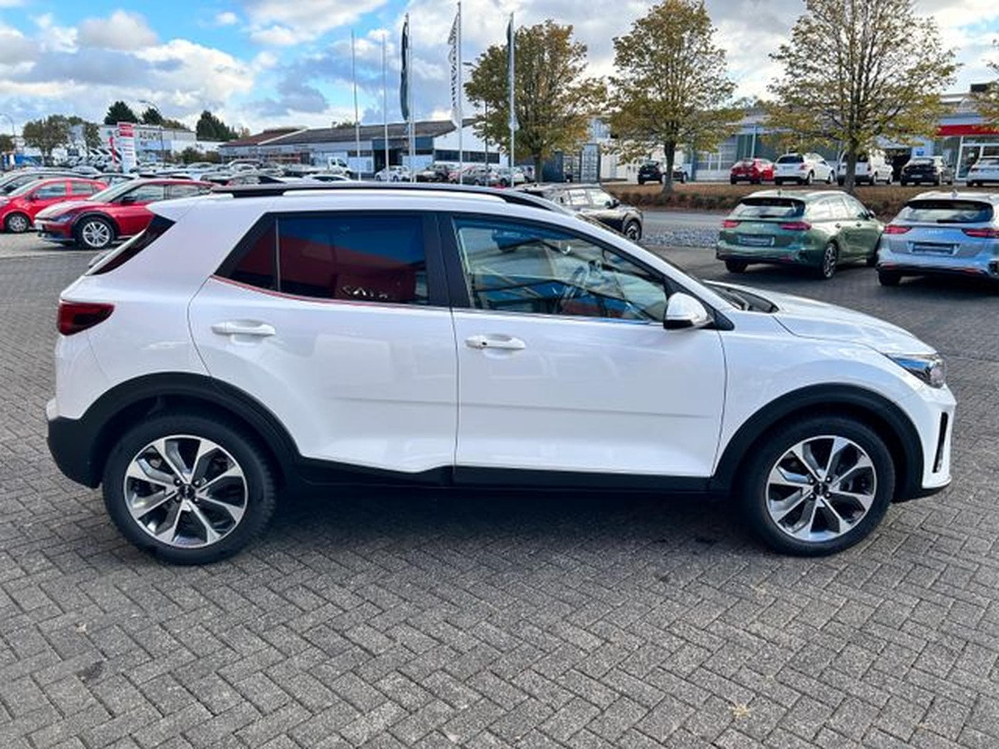 Kia Stonic Stonic 1,0T-GDI DCT Spirit TECH Navi Kamera SHZ (2025) - Photo 9