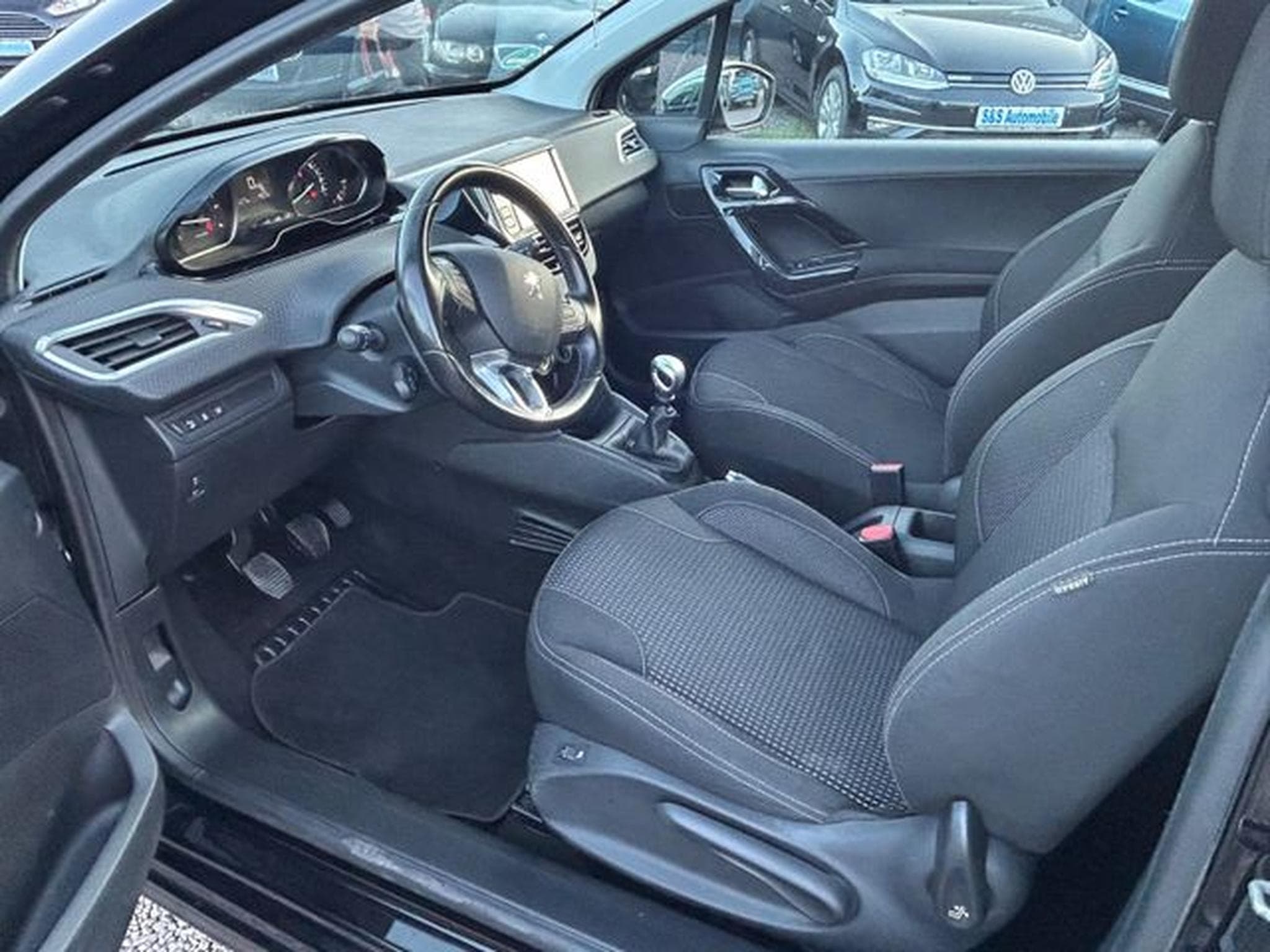 Peugeot 208 208 Allure 1.6 HDi *SHZ*Tempomat*1.Hand*Euro6* (2015) - Photo 7