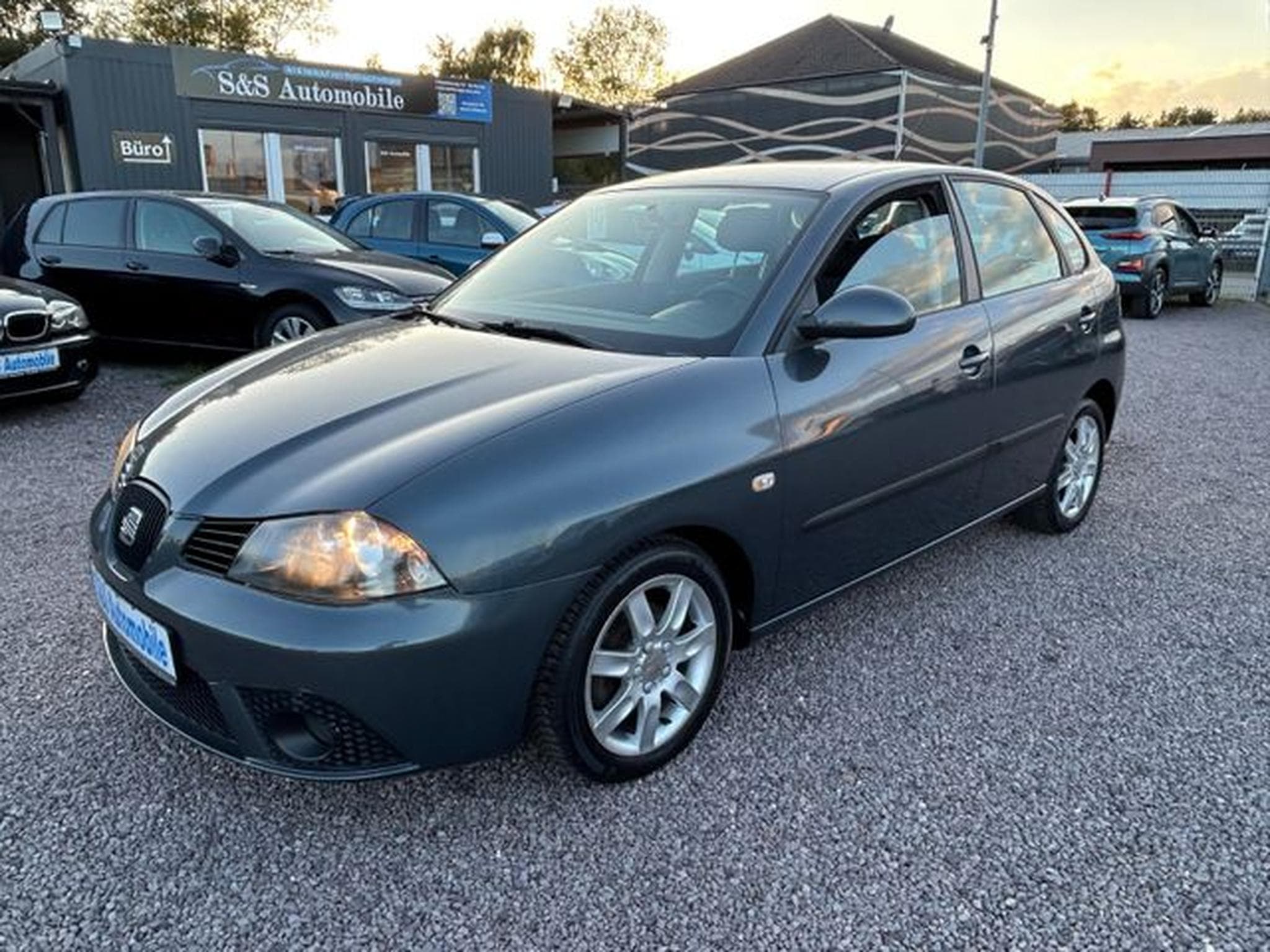 Seat Ibiza Ibiza Sport 1.4 *Klimaaut.*TÜV Neu* (2006) - Photo 1
