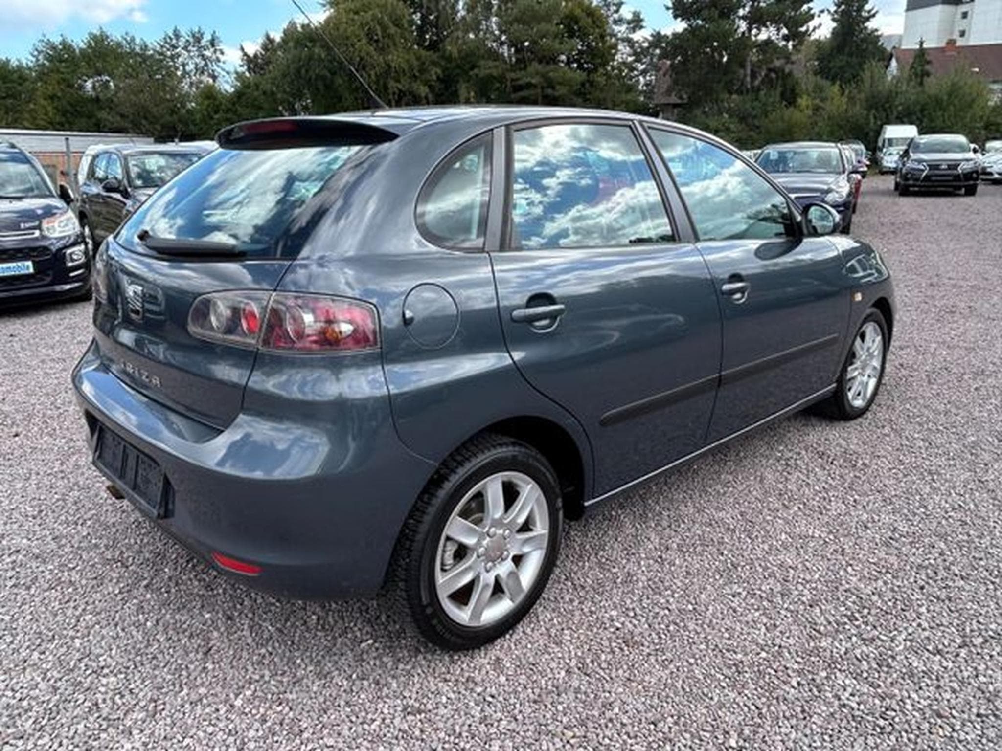 Seat Ibiza Ibiza Sport 1.4 *Klimaaut.*TÜV Neu* (2006) - Photo 4