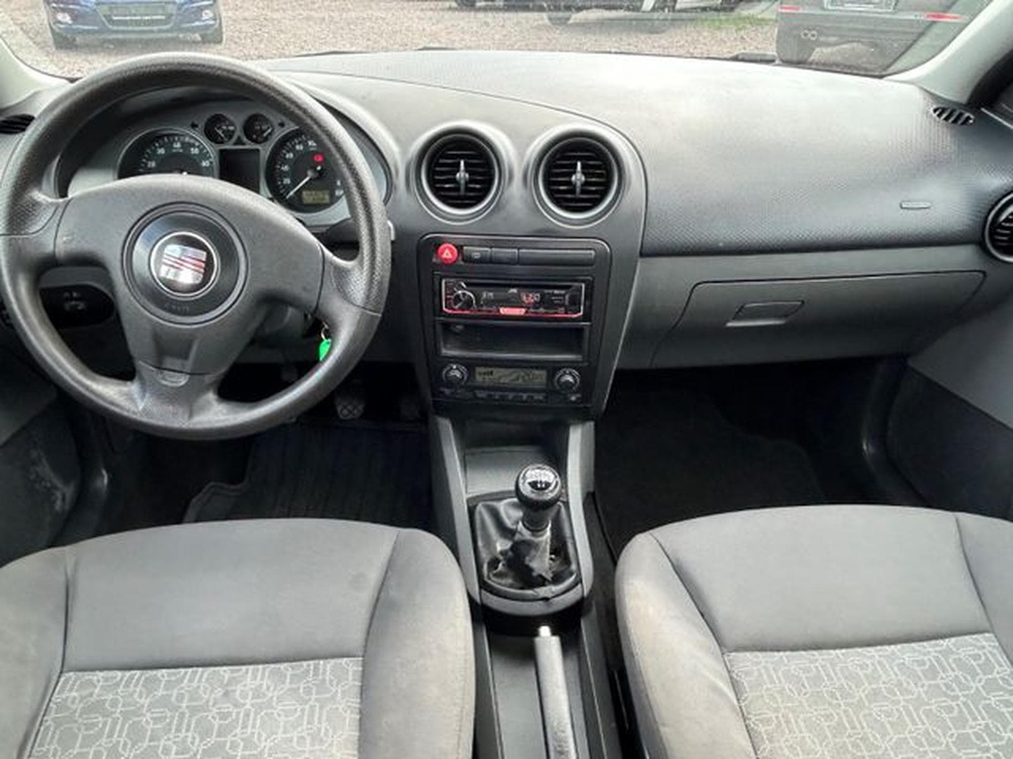 Seat Ibiza Ibiza Sport 1.4 *Klimaaut.*TÜV Neu* (2006) - Photo 10