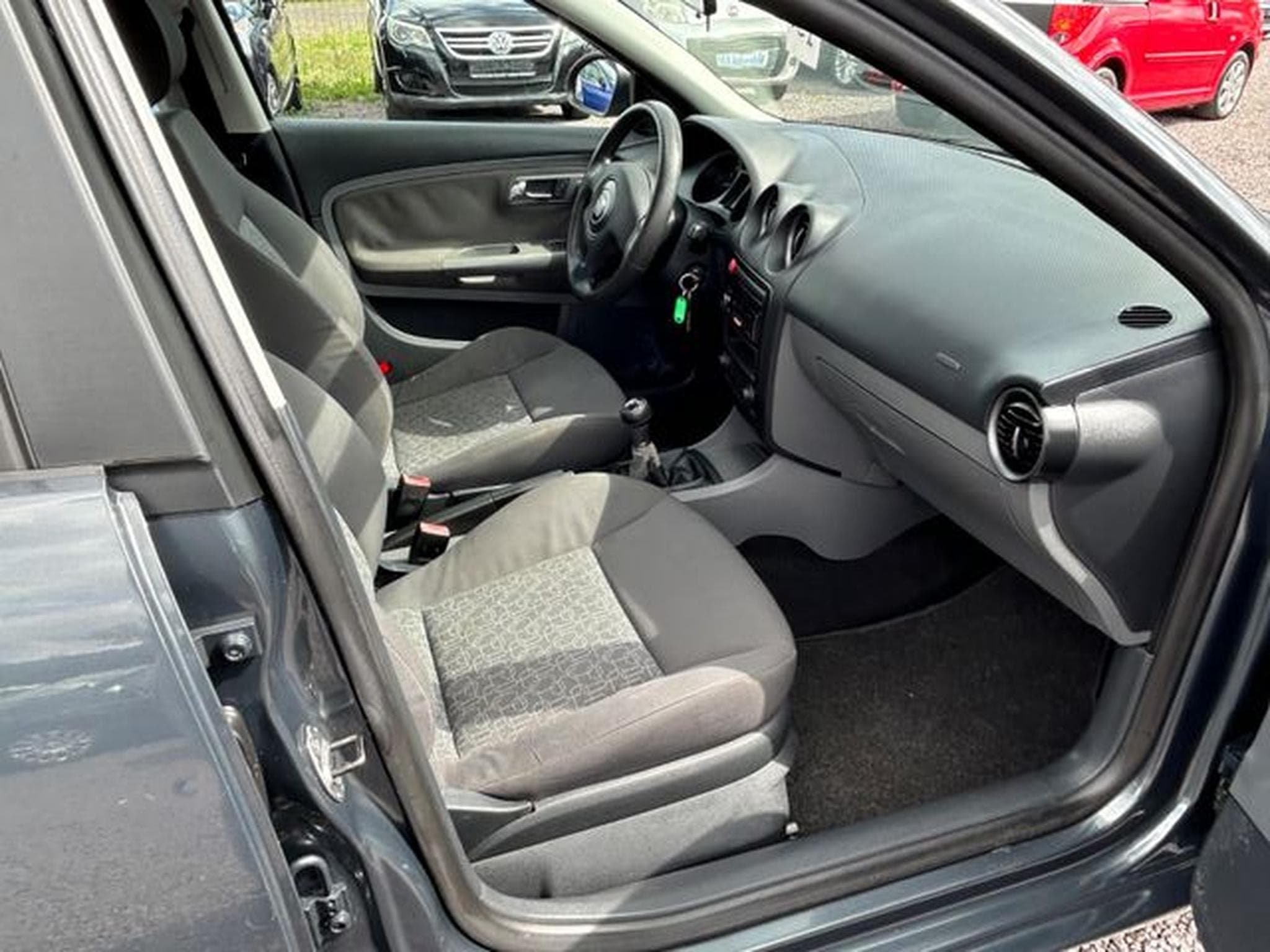 Seat Ibiza Ibiza Sport 1.4 *Klimaaut.*TÜV Neu* (2006) - Photo 9