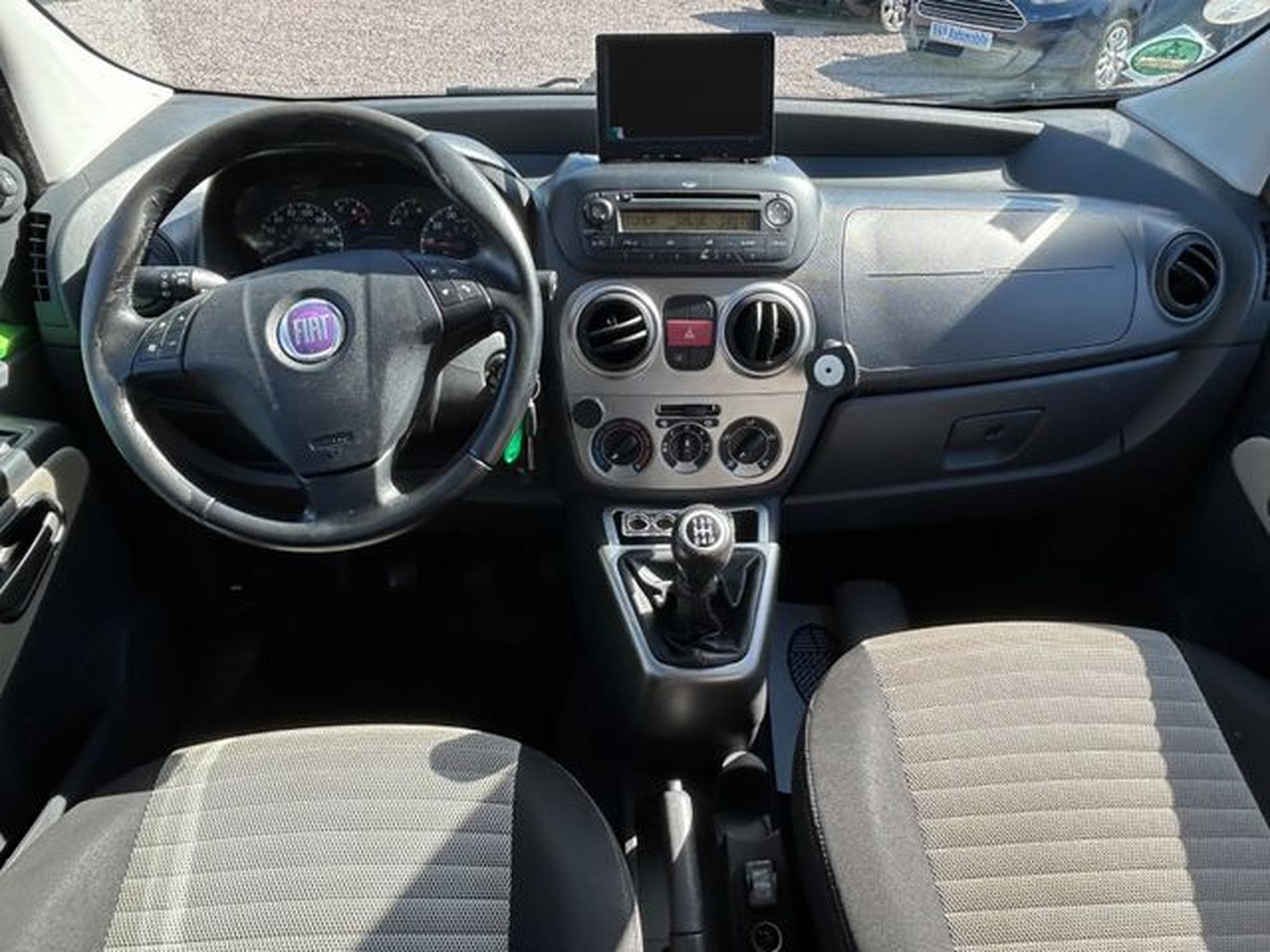 Fiat Qubo Qubo Dynamic 1.3 JTD *Klima*MFL* (2009) - Photo 10