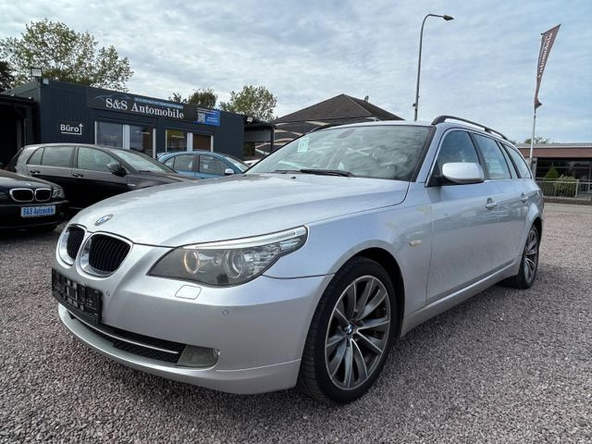 BMW 520 520d Touring *Automatik*Navi*Xenon*Euro5* (2009) - Photo 1