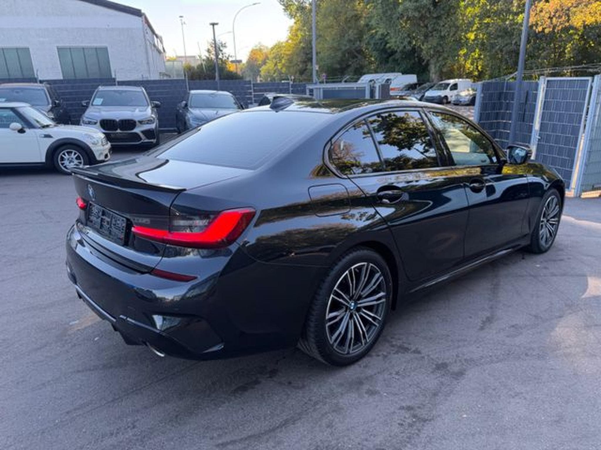 BMW 320 320I M SPORT*LED*AUTOMATIK*NAVI*PDC*SHZ* (2020) - Foto 6