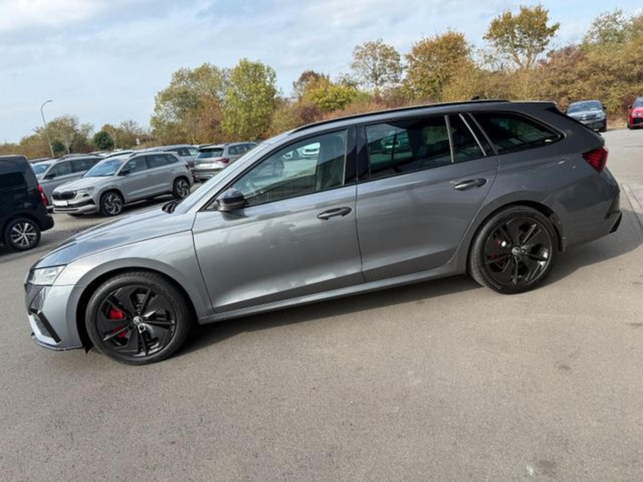 Skoda Octavia Octavia 2,0TSi Kombi RS Massage Alcantara Matrix (2023) - Foto 8