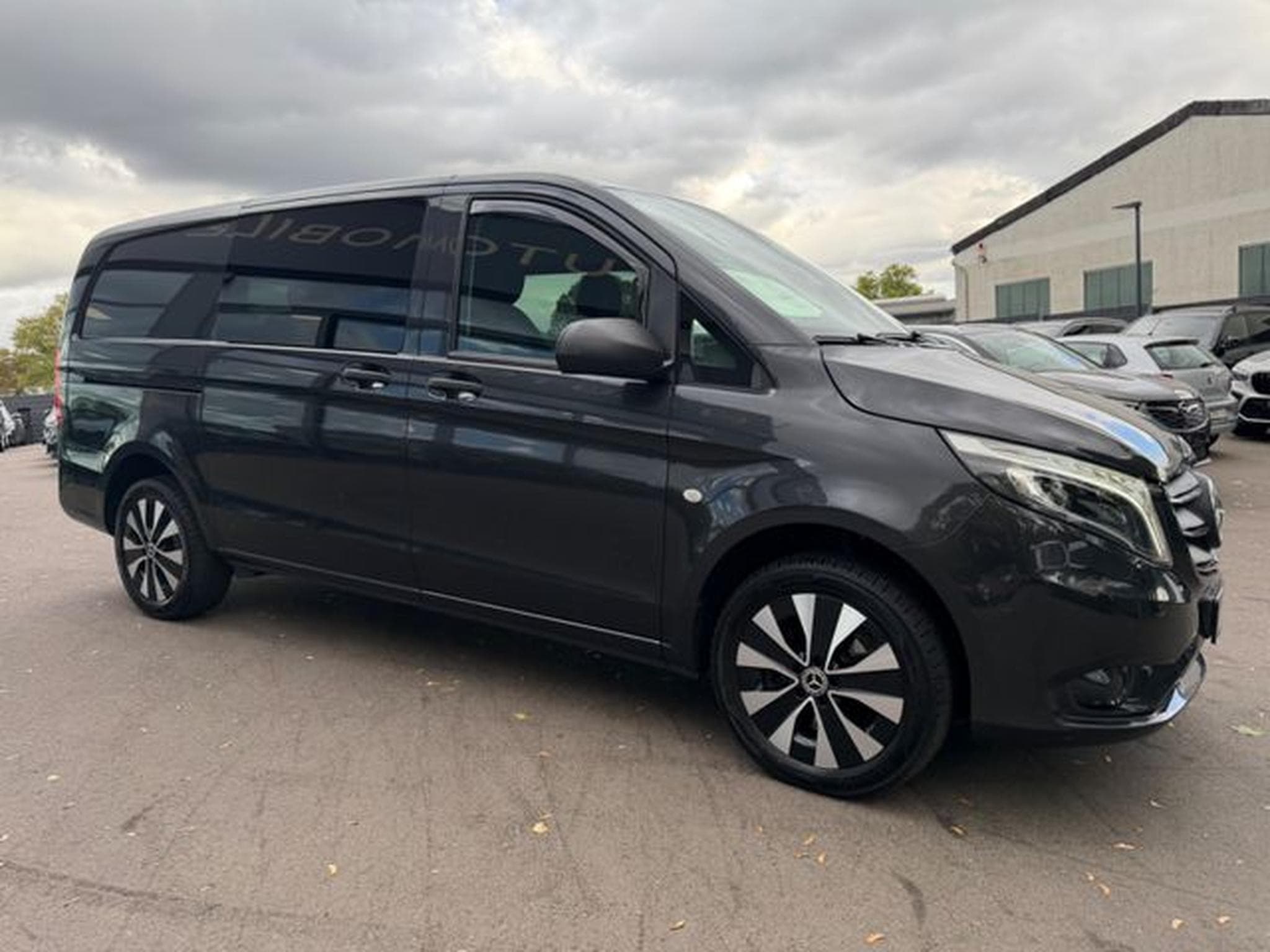Mercedes Vito VITO MIXTO CDI 4X4 LANG*NAVI*R-KAMERA*5.SITZER (2022) - Photo 5