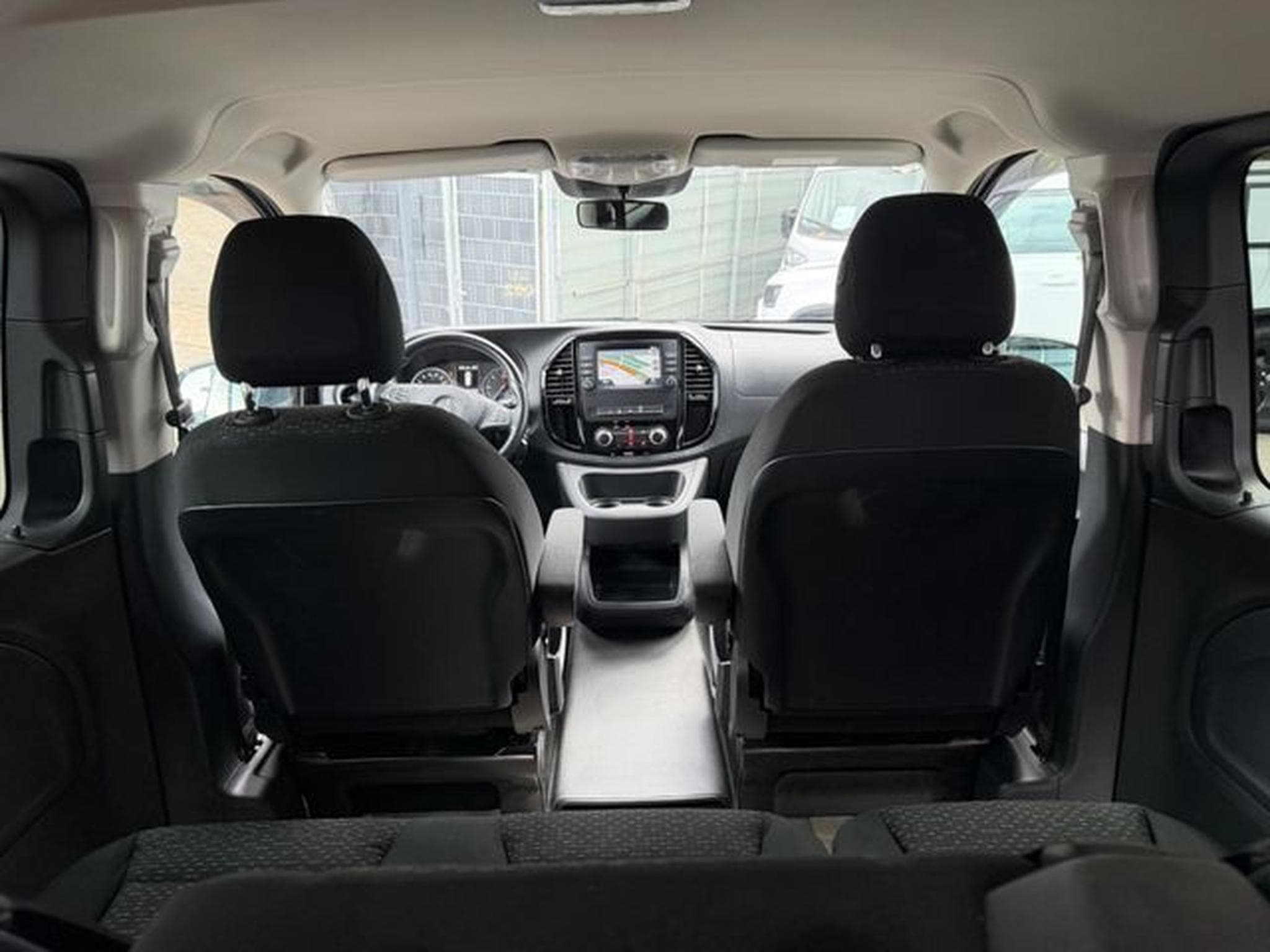 Mercedes Vito VITO MIXTO CDI 4X4 LANG*NAVI*R-KAMERA*5.SITZER (2022) - Photo 11