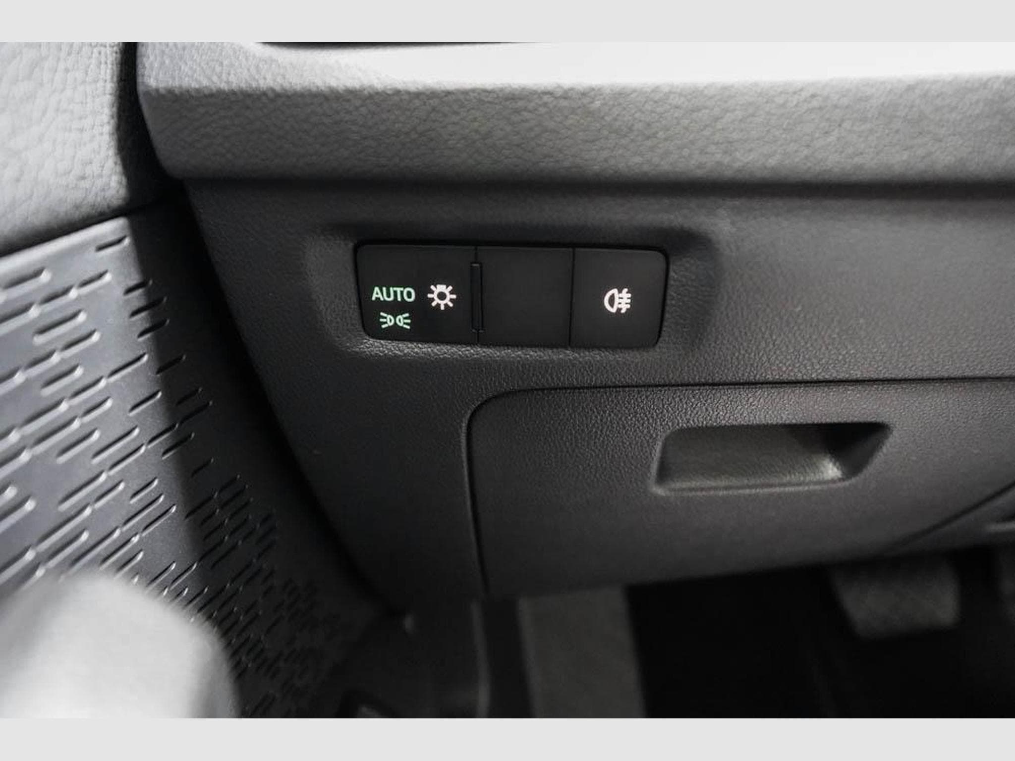 Skoda Octavia Kombi 1,5 TSI (2026) - Foto 11