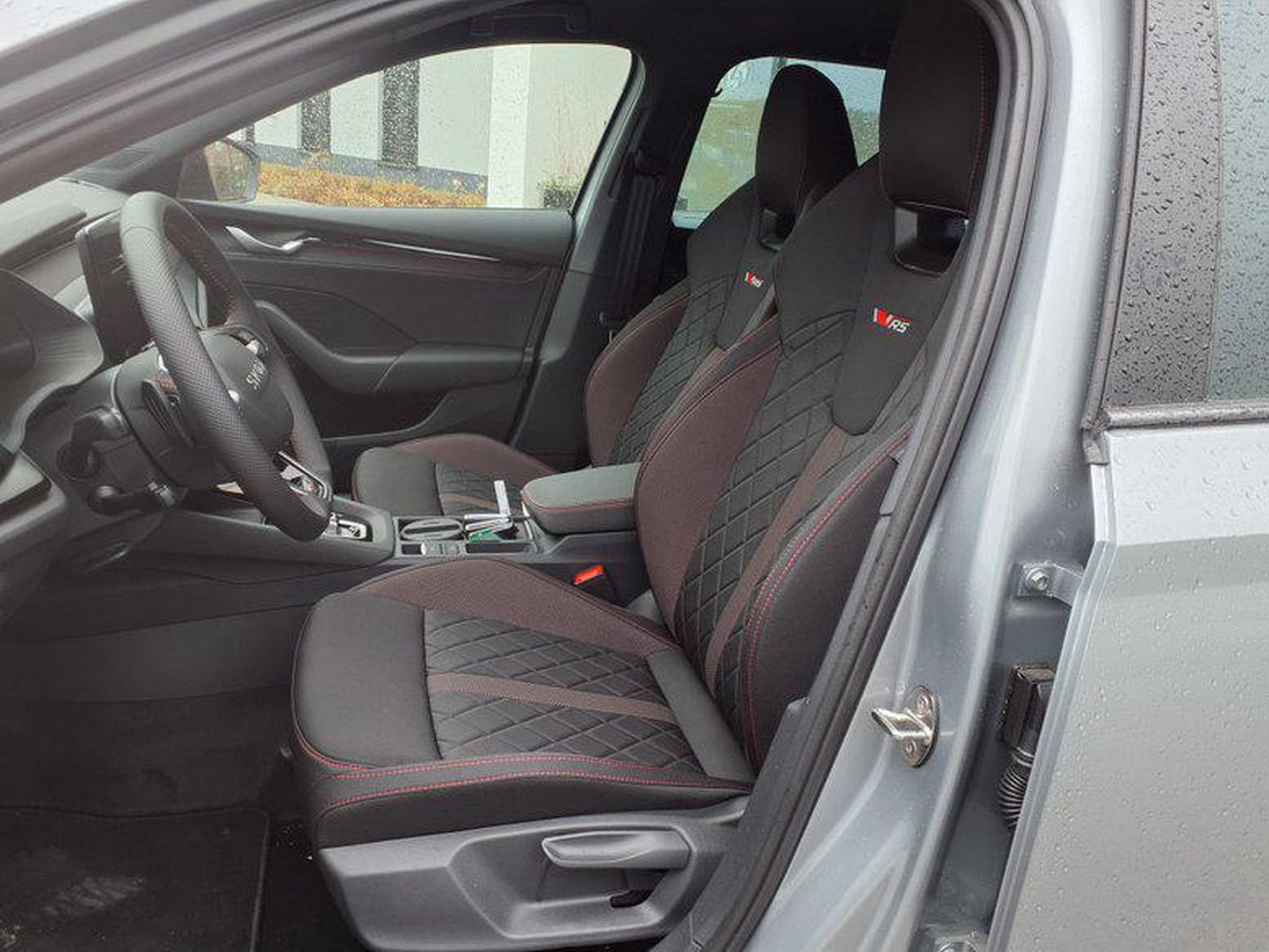 Skoda Octavia RS 2.0 TSI 7-Gang-DSG (2026) - Foto 7