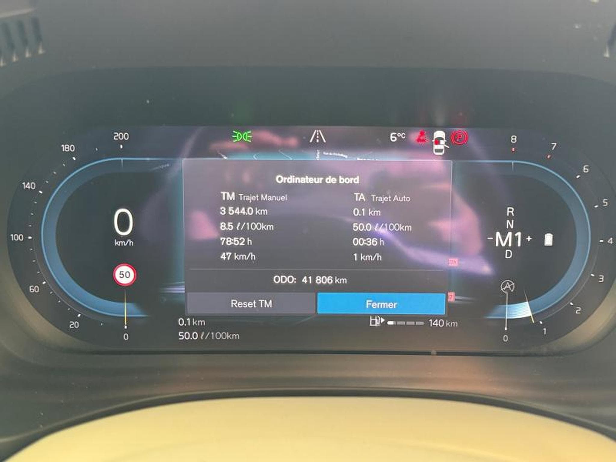 Volvo XC60 B4 Plus Dark / Essence (2023) - Photo 18