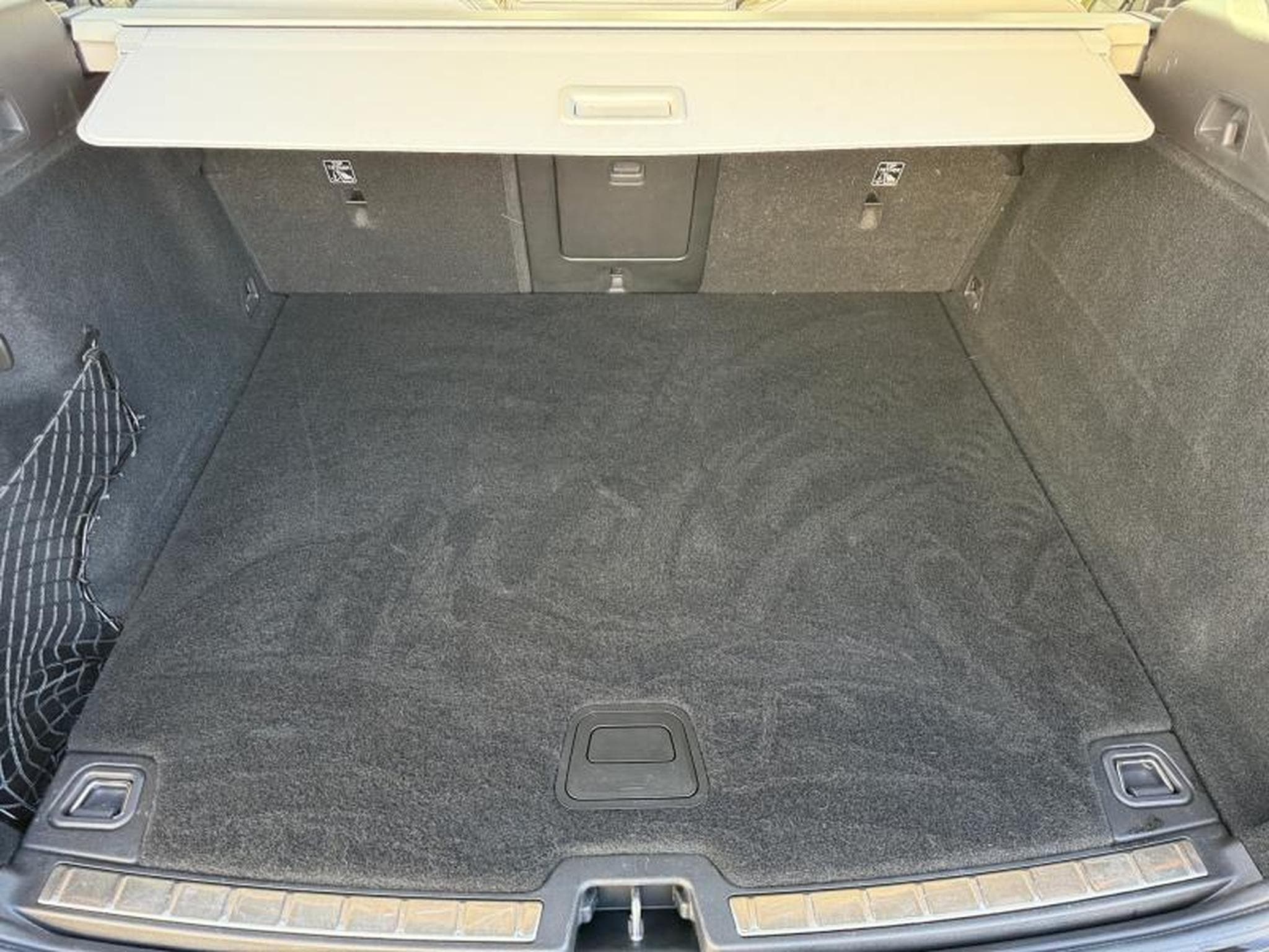 Volvo XC60 B4 Plus Dark / Essence (2023) - Photo 19