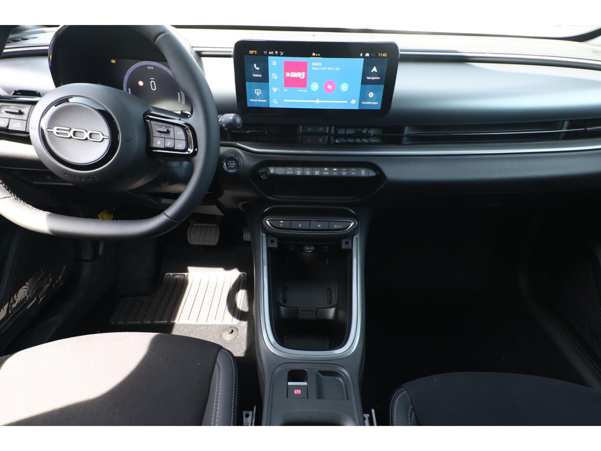 Fiat 600 1.2  Hybrid e-DSC6 145 Sport (2026) - Photo 8